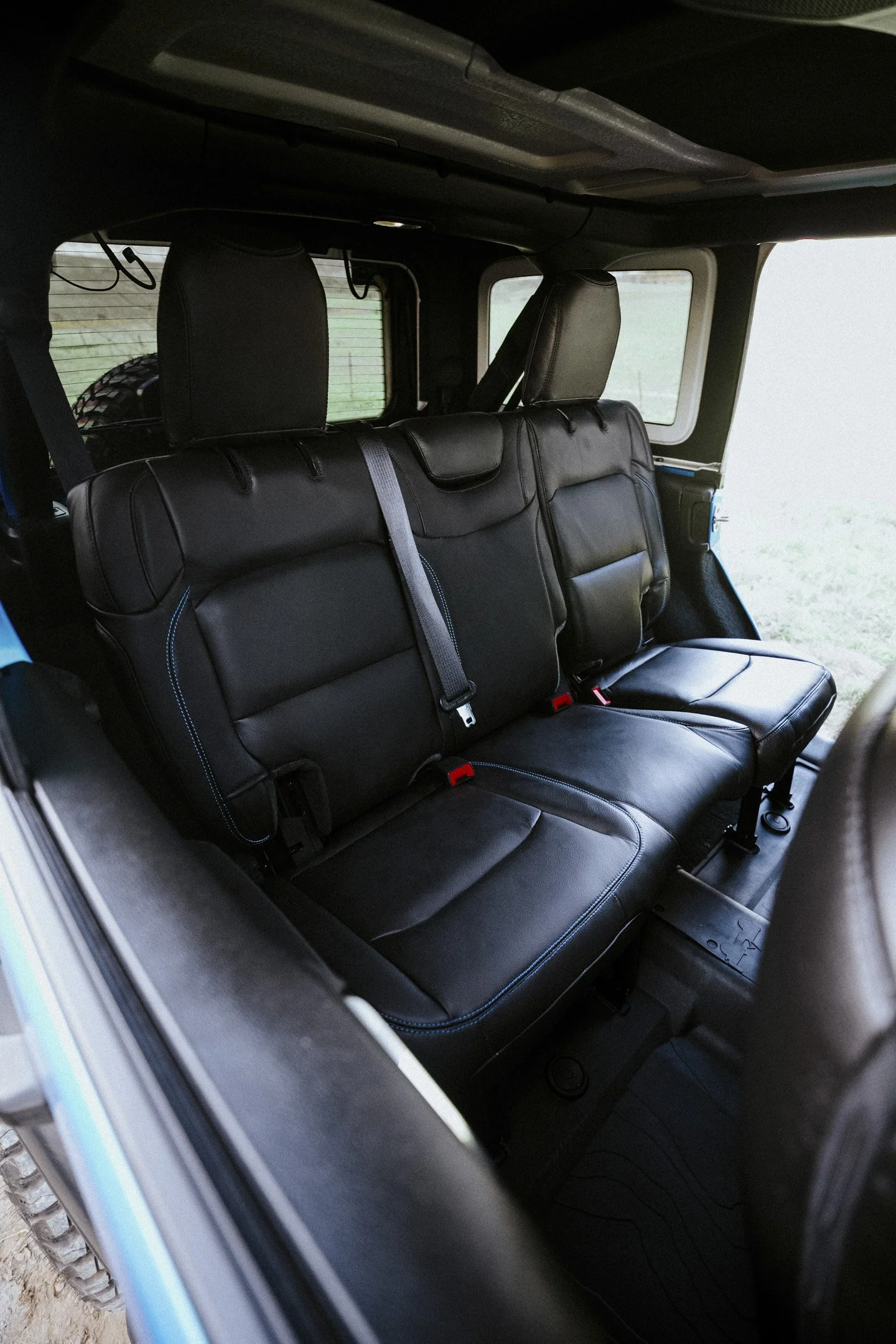auto-leather-worx-5-LR.jpg