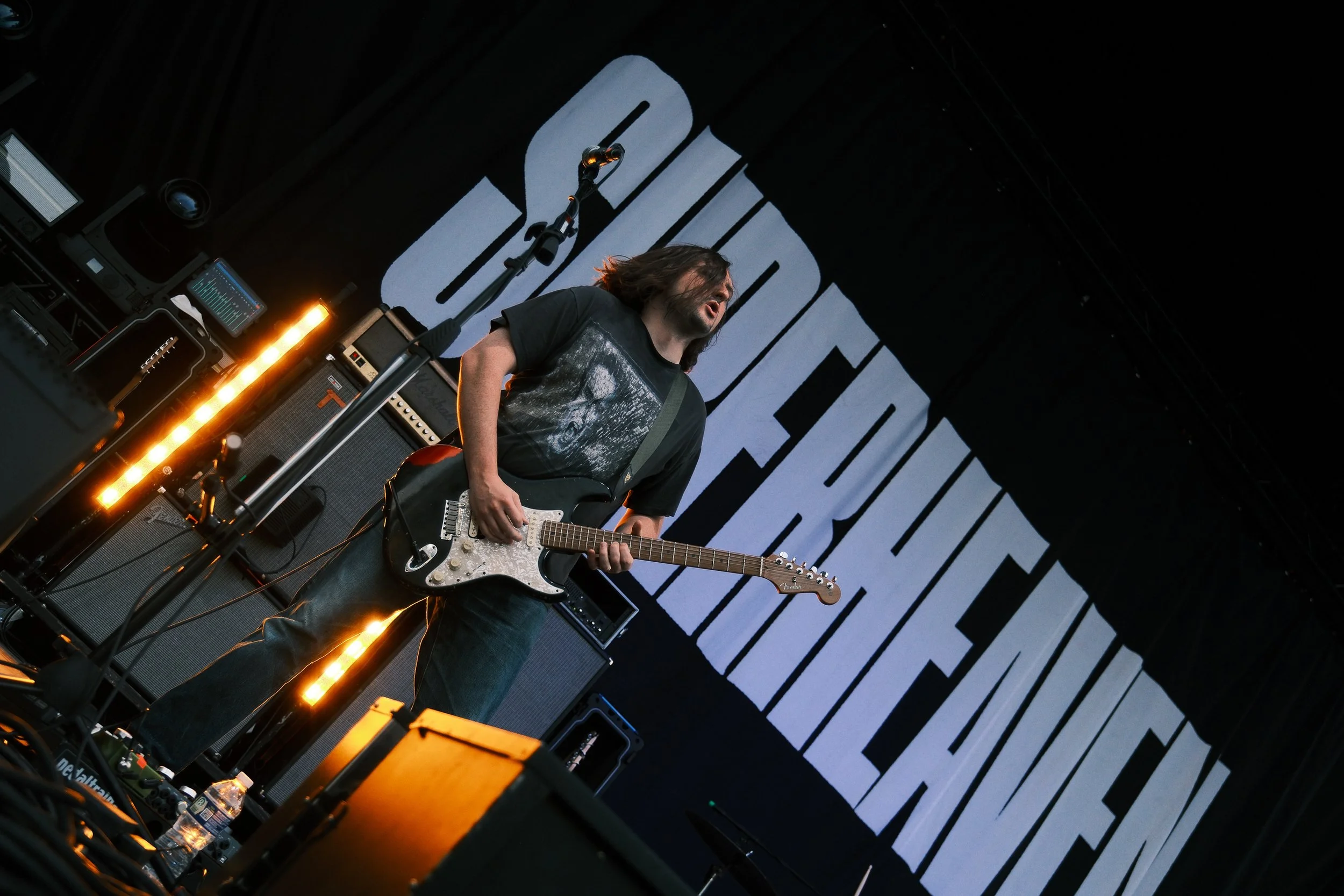 SuperHeaven-09-2.jpg