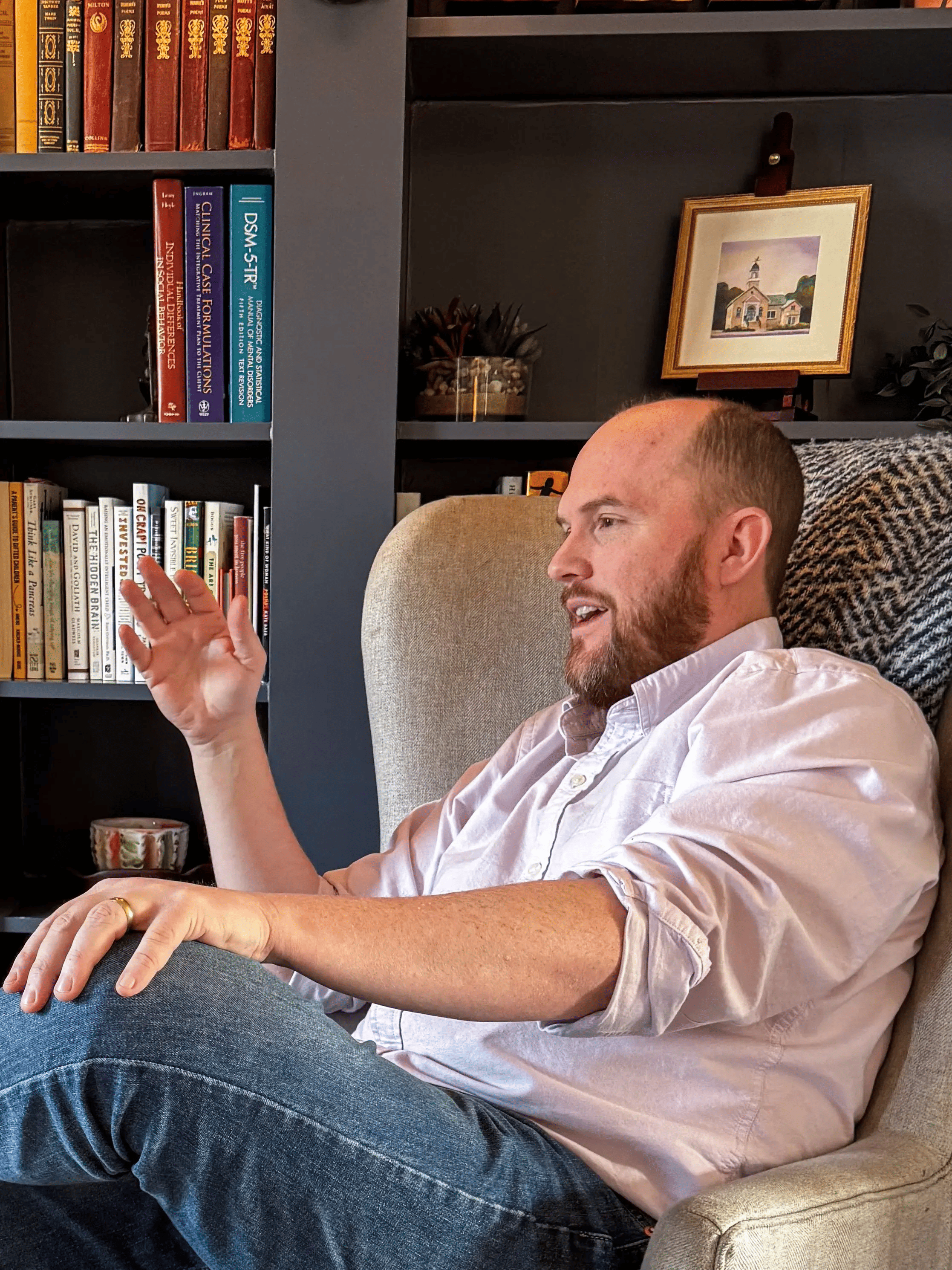 Therapist providing treatment for anxiety.