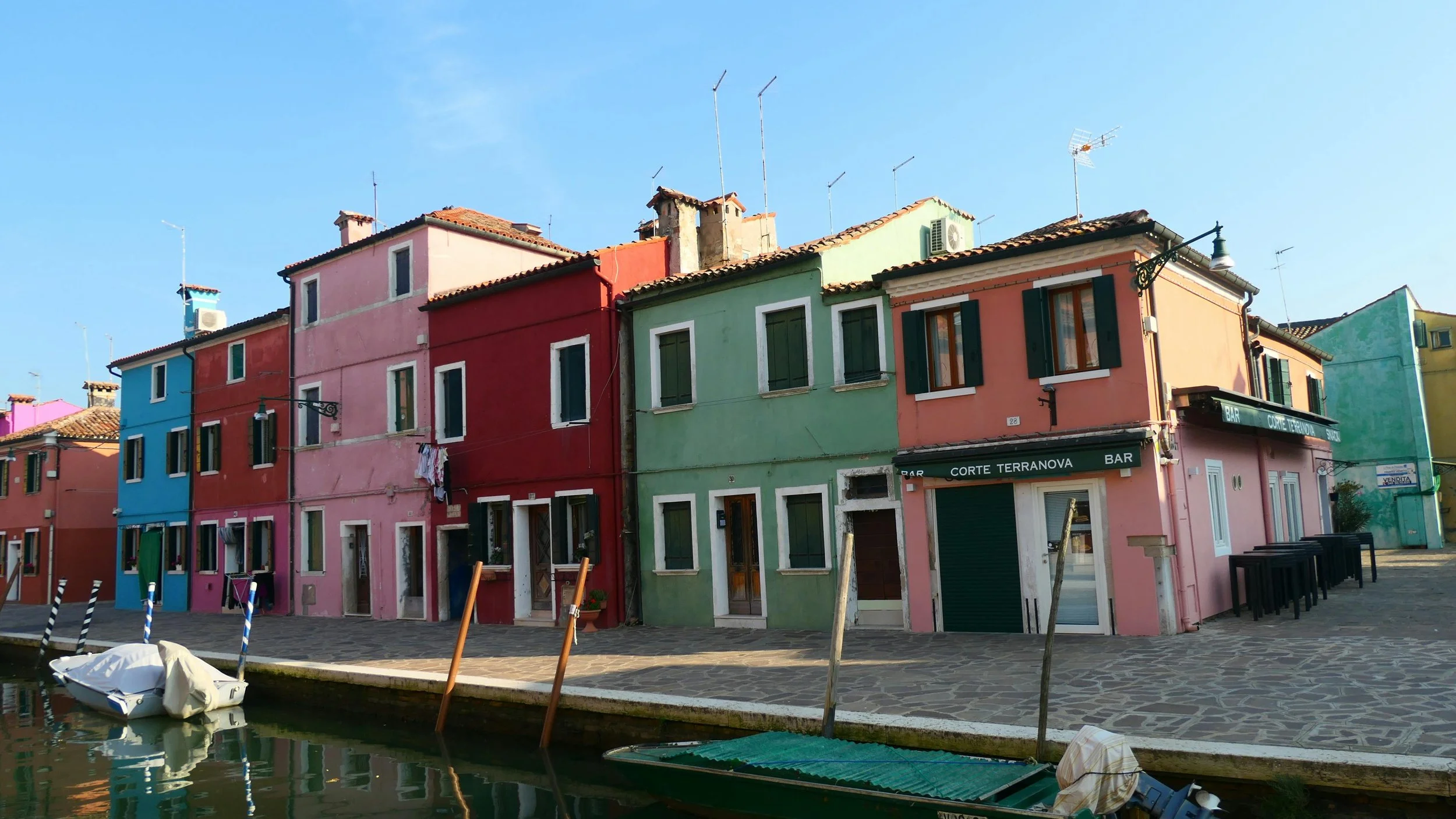 Eleganti soluzioni immobiliari in vendita a Venezia e nelle esclusive località balneari.