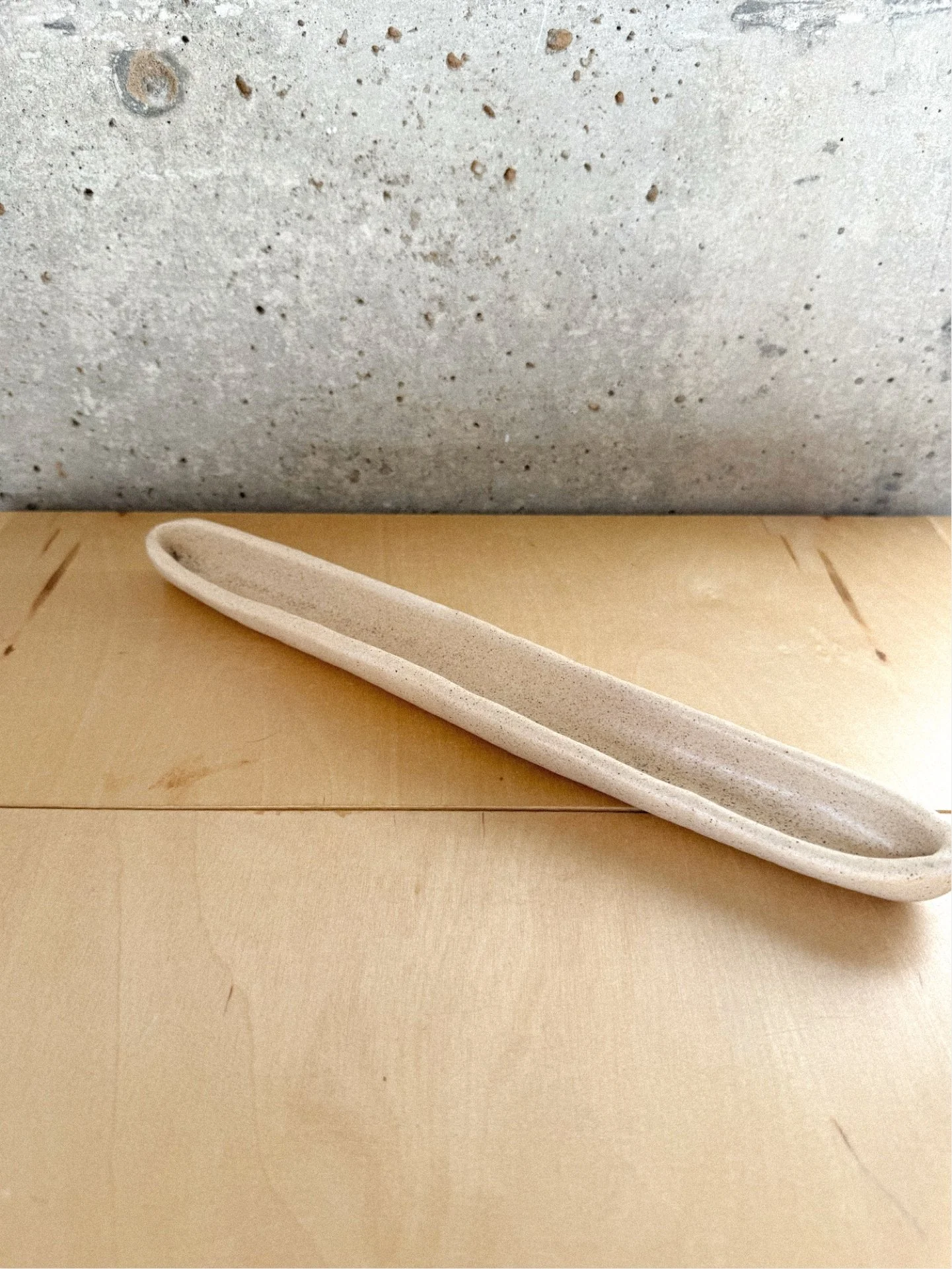 olive boat speckled beige