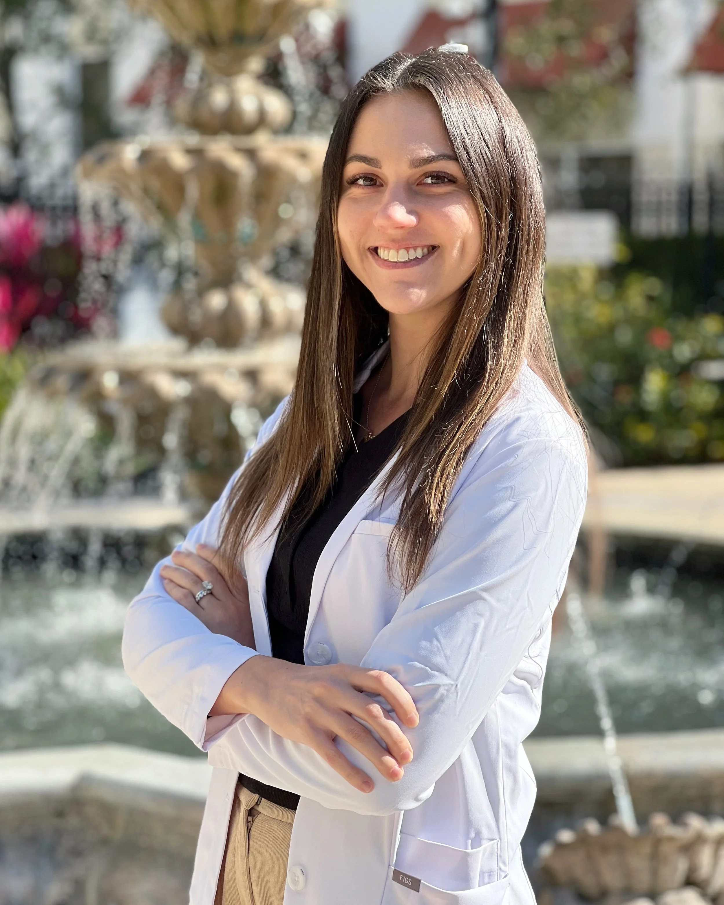 A peptide therapy doctor who uses functional medicine to improve patient health outcomes.