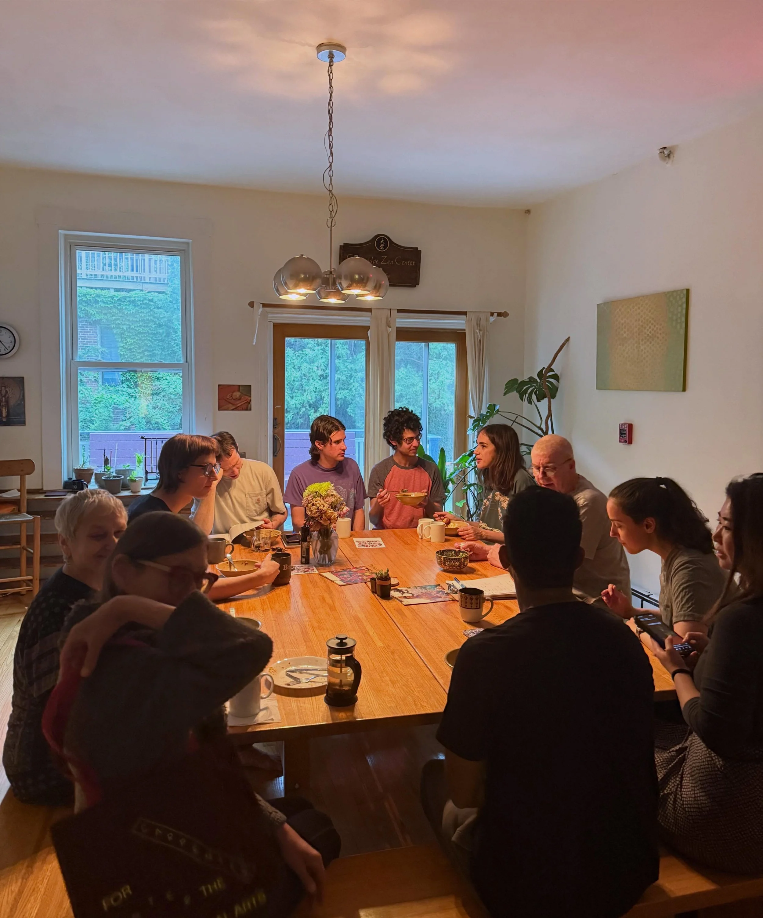 Bustling breakfast hours at the zen center 🥞☕️🫐

#zencenter #breakfast #communalliving #community #sangha