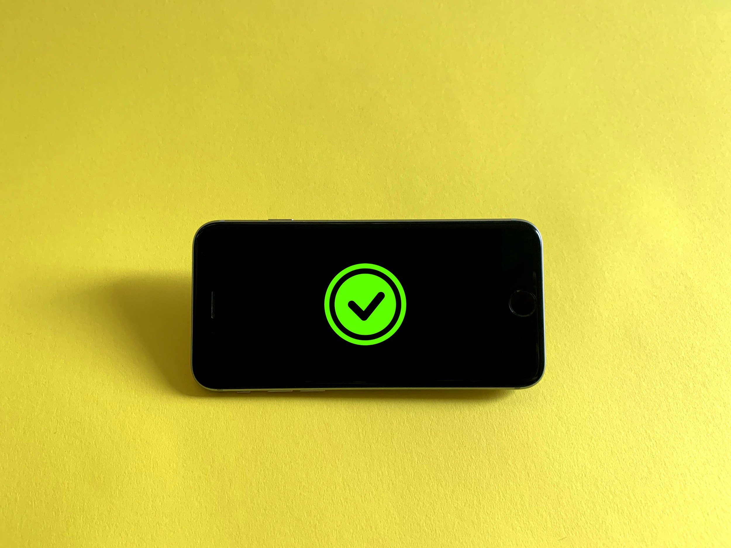 error message ux in wealth platforms: how to fix problems without blame