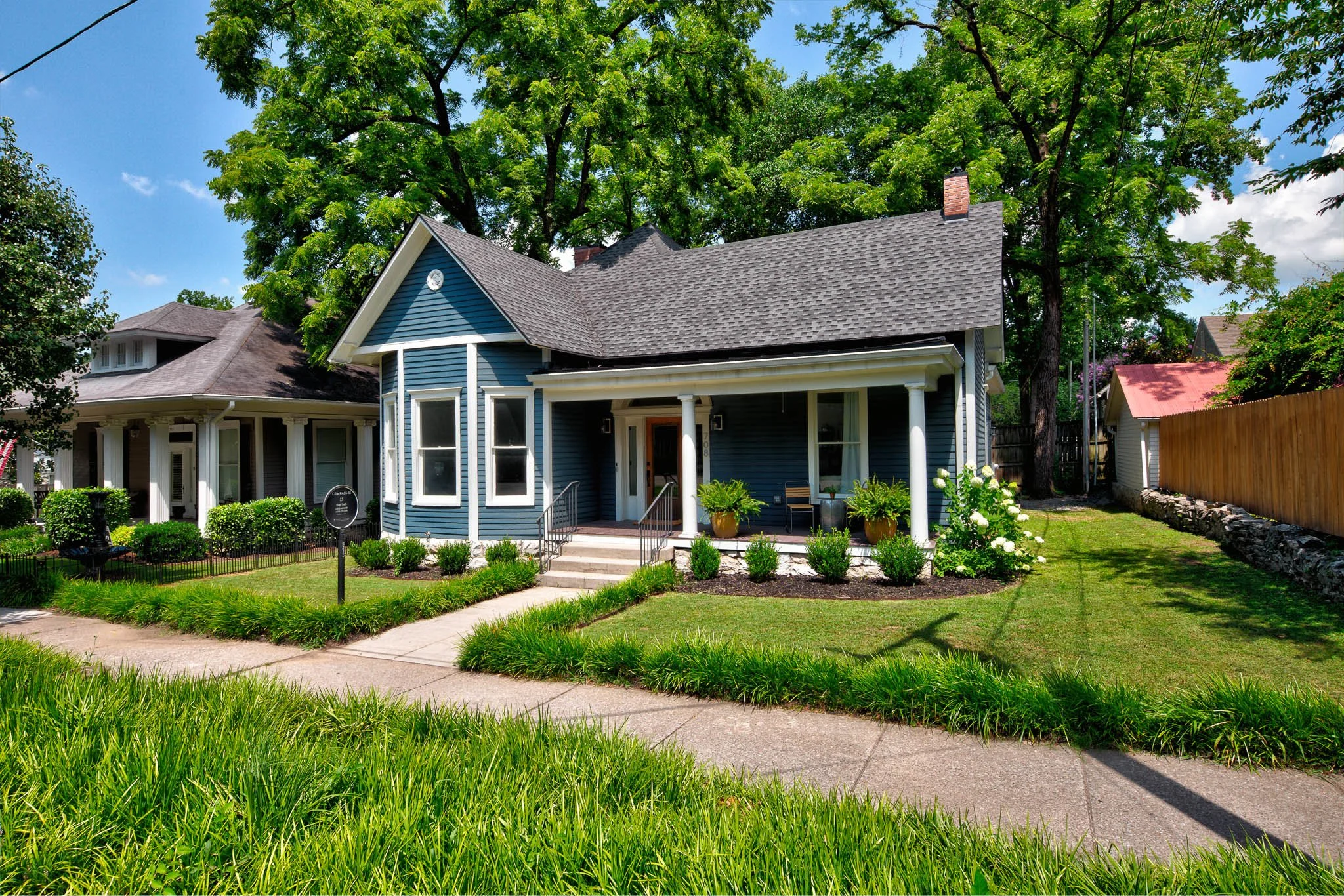 708 W Main St_004.jpg