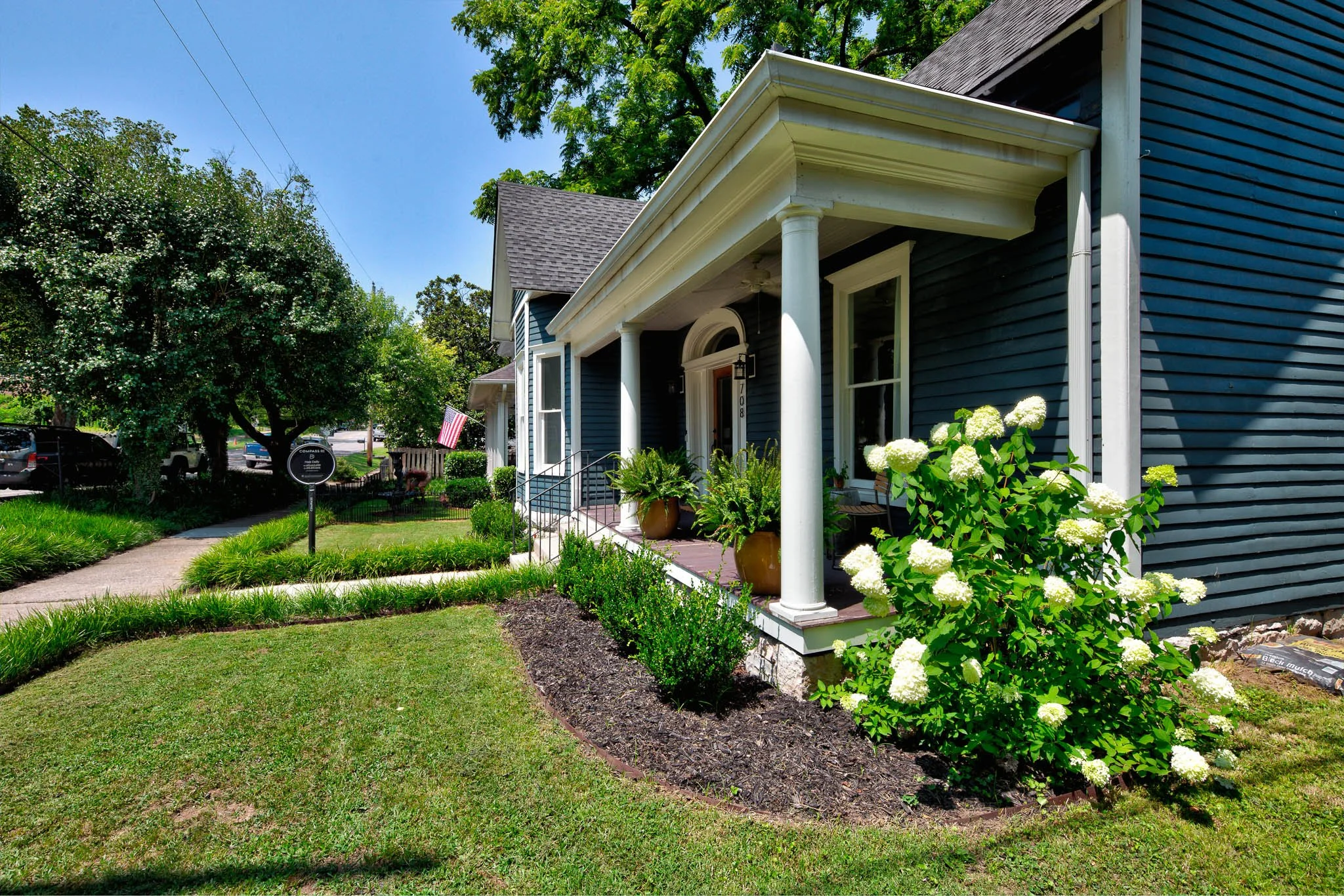 708 W Main St_007.jpg