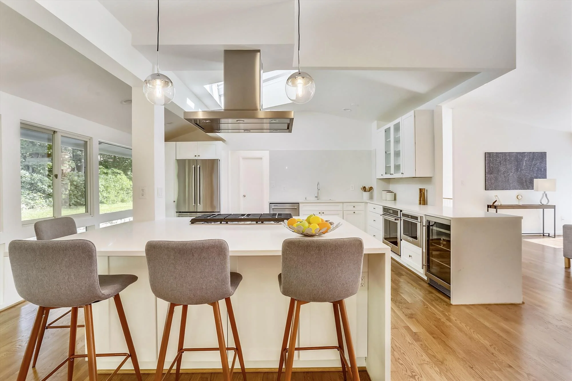 10-Main Level-Breakfast Bar-_MG_3901.JPG