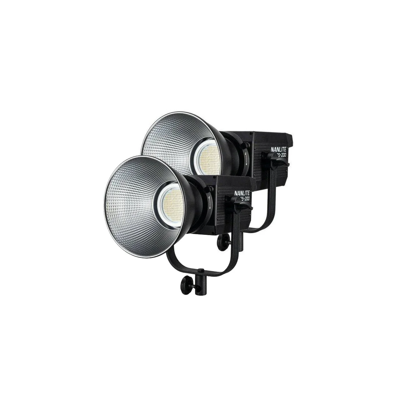 silverspace-studios-nanlite_fs200_duo_led_spot_light.jpg