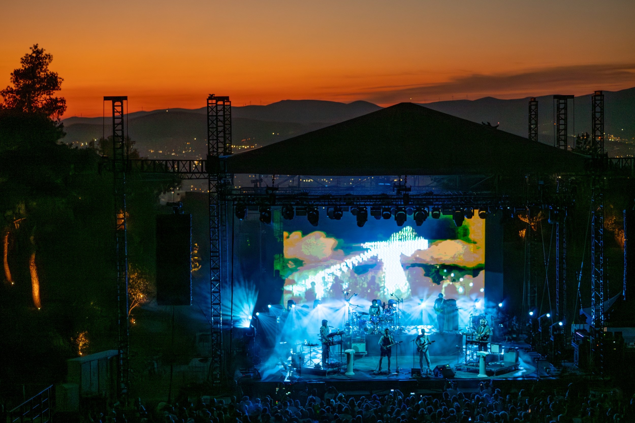 photon-obscura-terence-ankeny-athens-greece-lycabettus-hill-king-gizzard-lizard.jpg