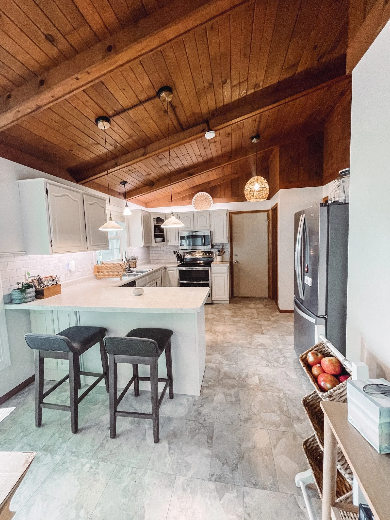 Cottage Bungalow Kitchen