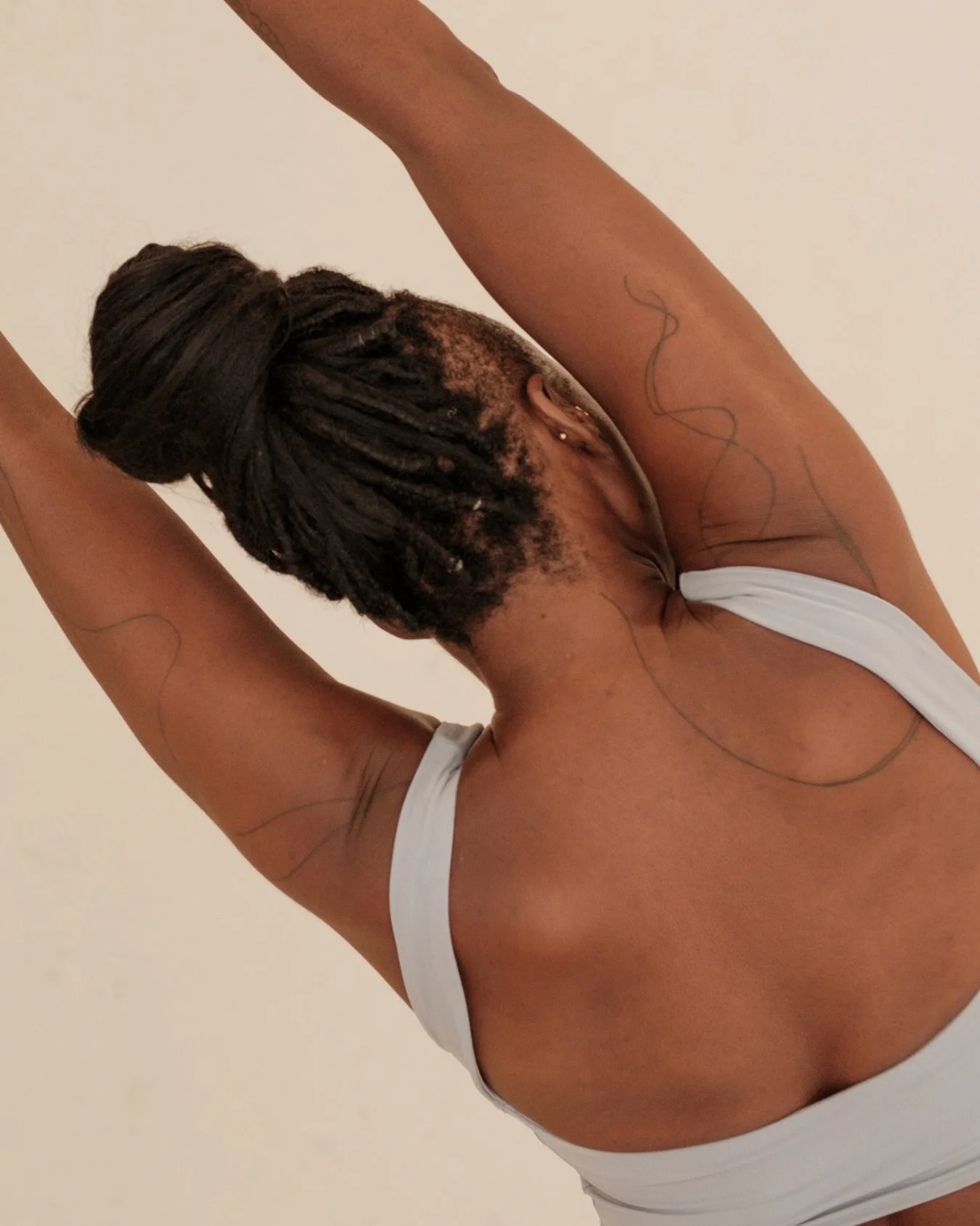 Care at Withn is based on a lived connection with the body.

It&rsquo;s about listening to the body and the history someone brings into the room. 

Pain is understood as layered. 
Healing is treated as relational. 
And care is always personalized.

S