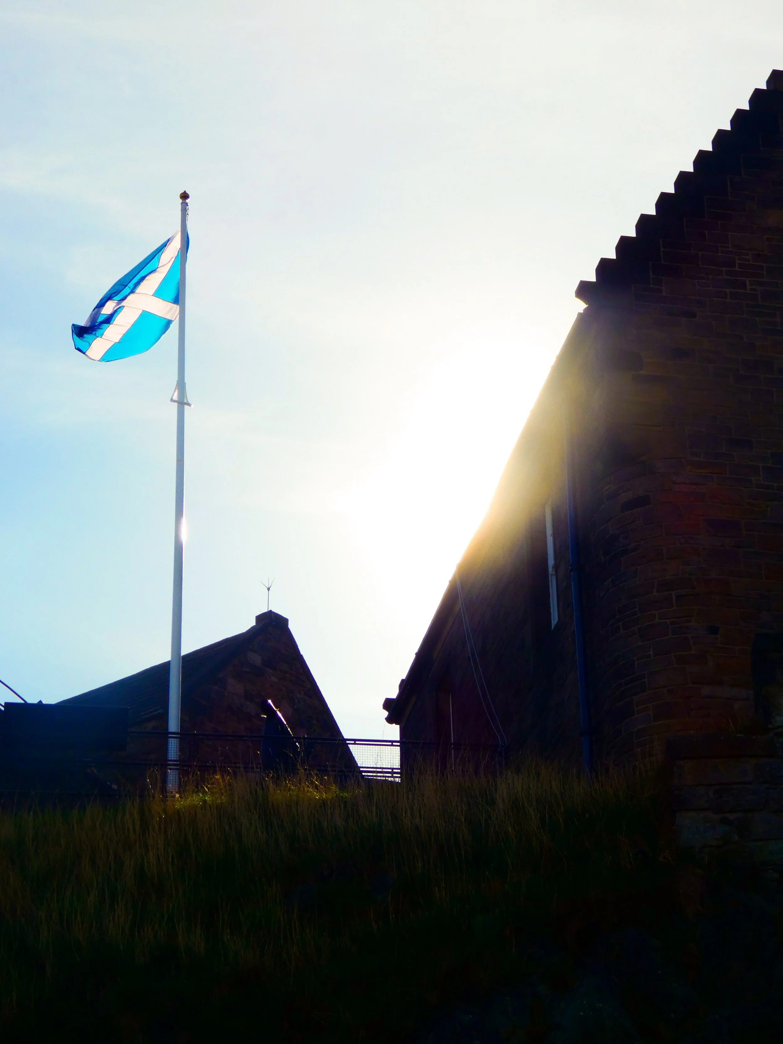 - A Spring Escape to Edinburgh: Colourful Streets, Hilltop Views &amp; Sunshine - 