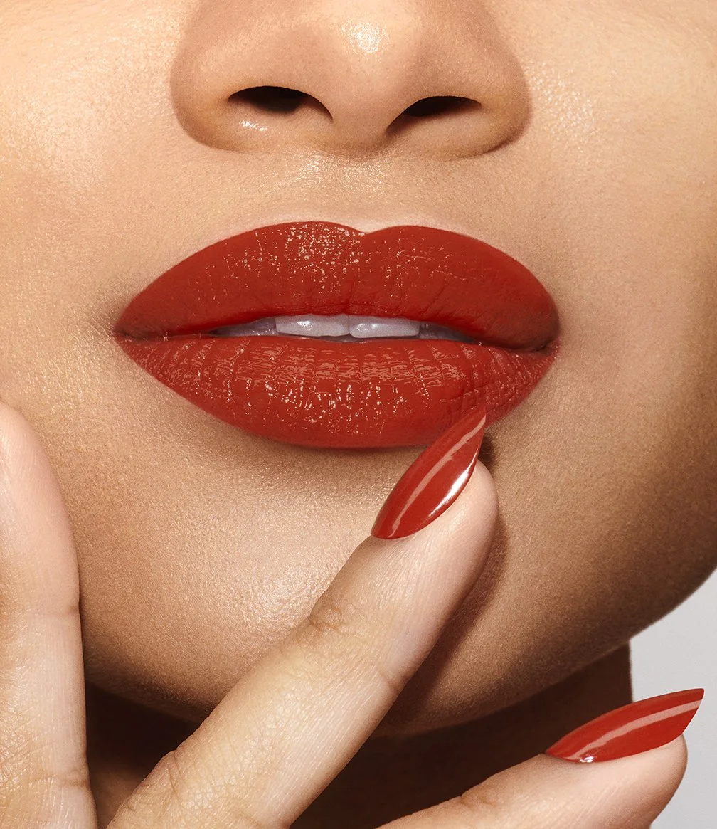 10415_S24_DIGITAL_GEMINI SHINE_MACRO_UNPREDICTABLE_GLOBAL_PERSUASIVE_0032_R4alt_RGB_72dpi.jpg