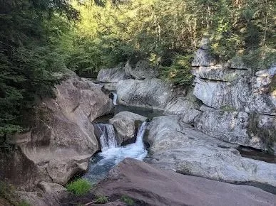 Warren Falls