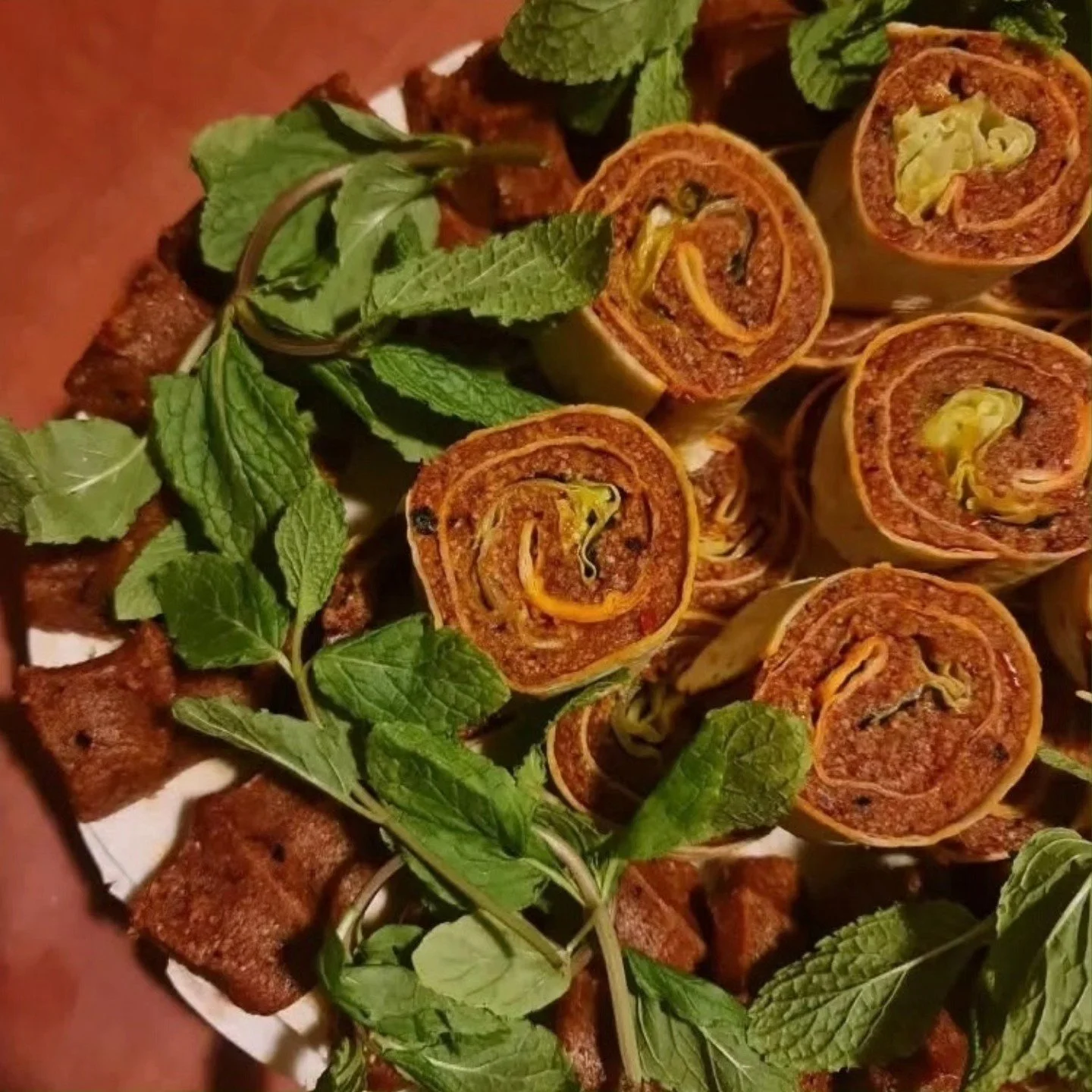 Cigk&ouml;fteyide Antepliden yiceksin.. 🫒