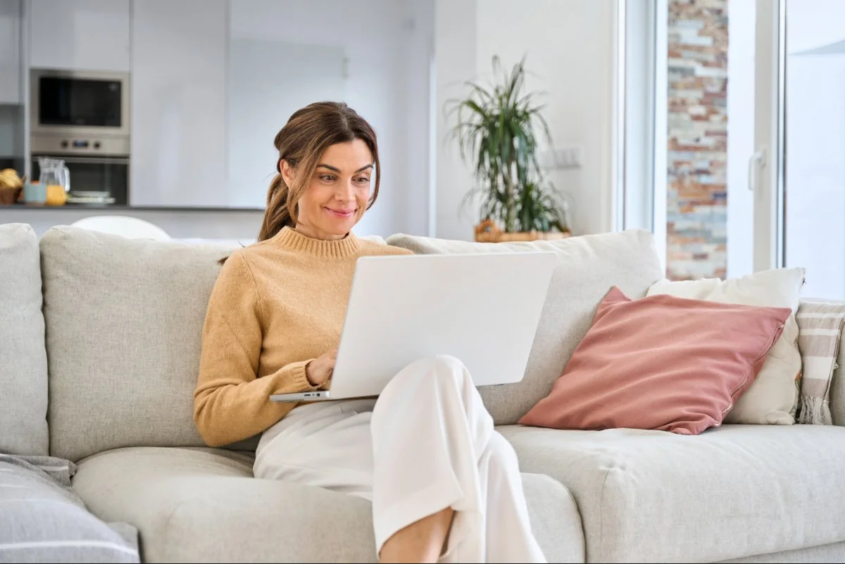 Dating Profile Tips Over 40: How to Write One That Actually Works