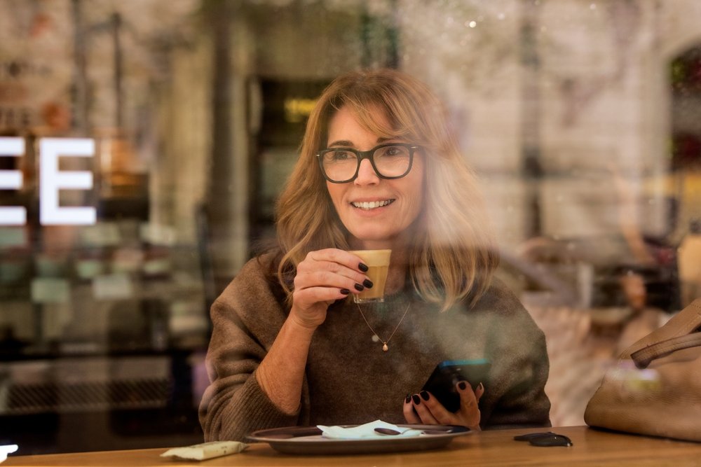 Dating Over 50 as a Woman: What’s Actually Different (And What Isn’t)