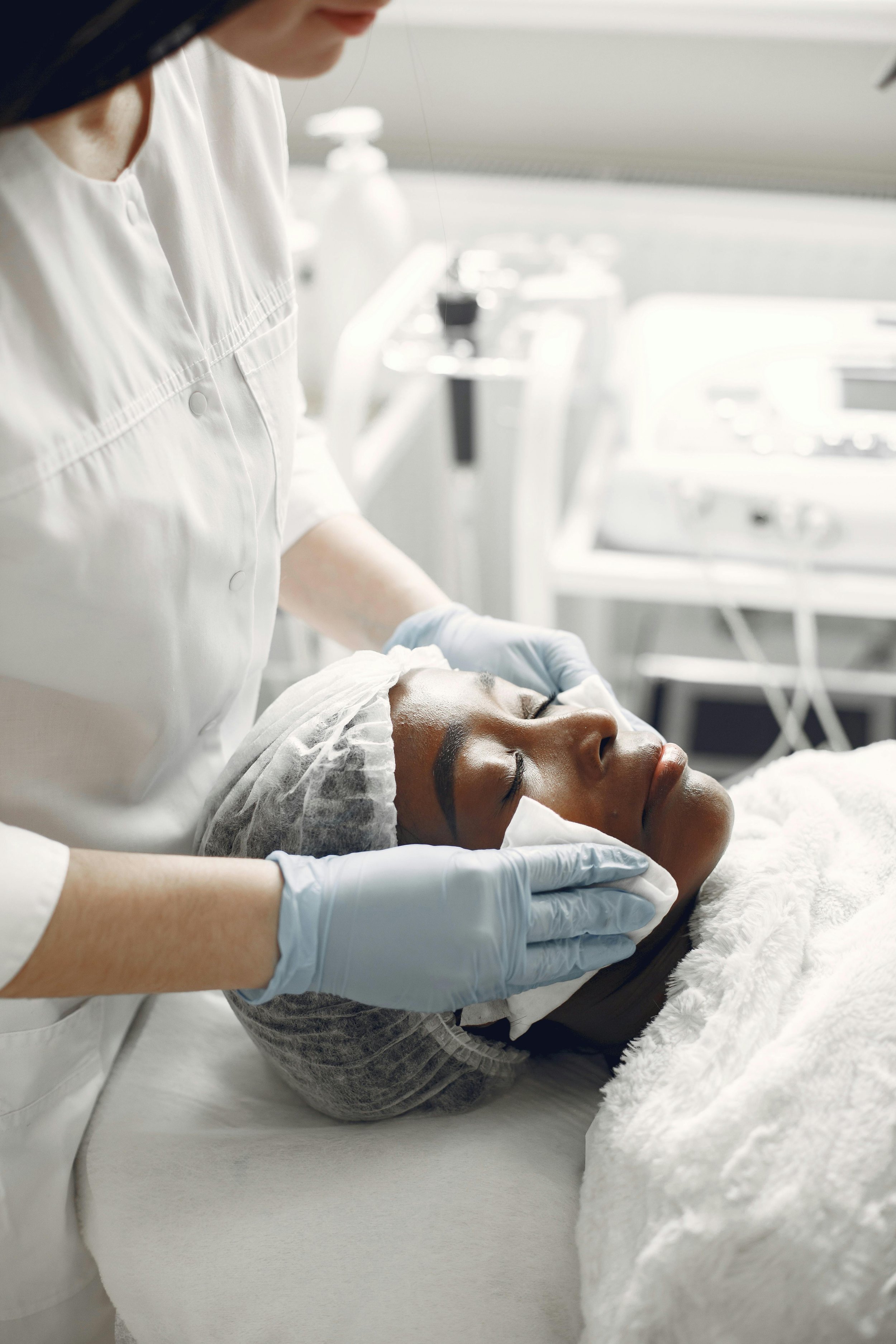 Esthetician Program — 750 Hours