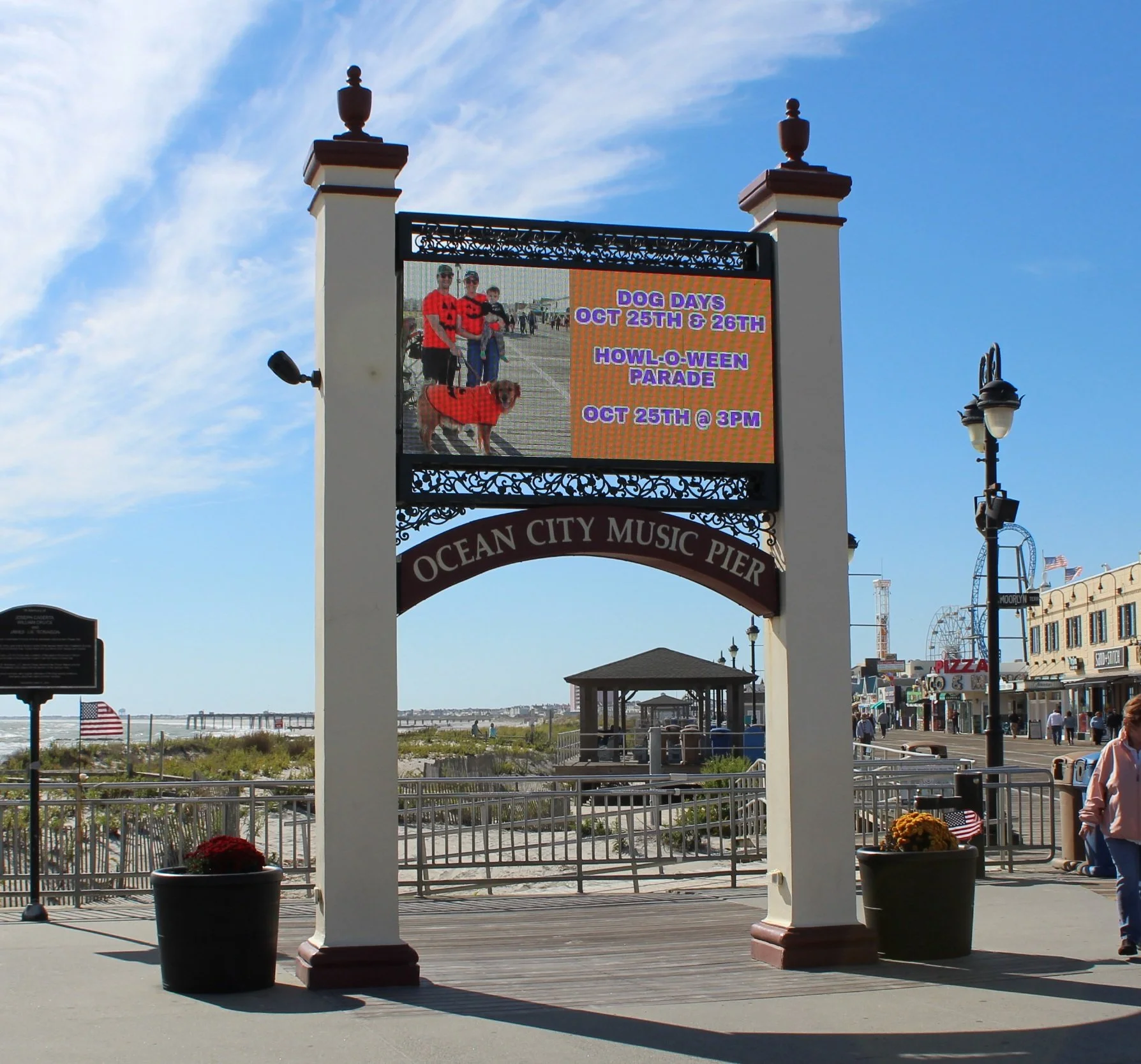 LED, Electronic Message Center
