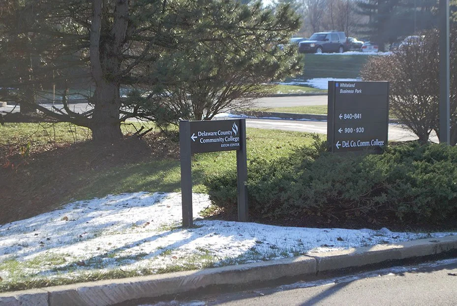 Metal & Plastic Signs