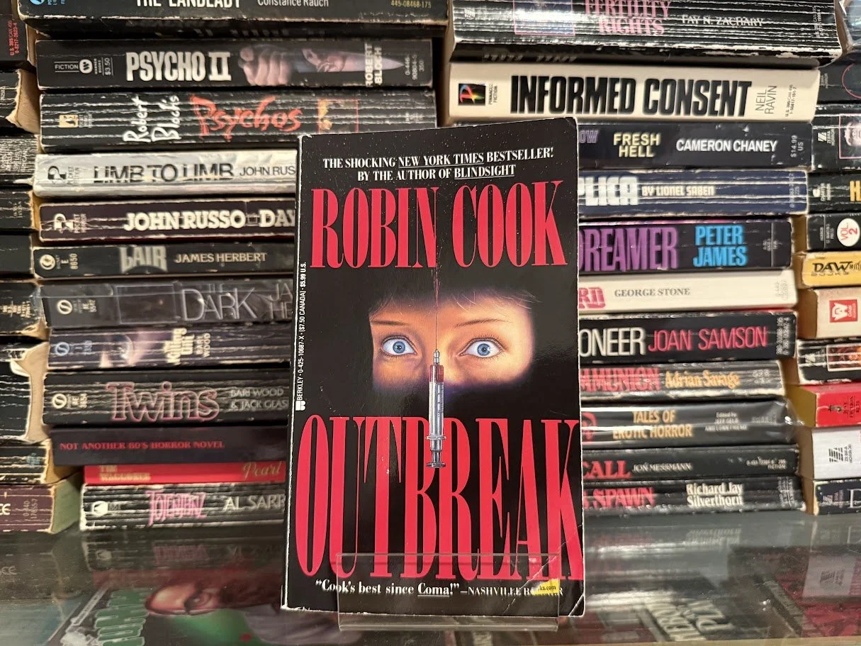 OUTBREAK - Robin Cook