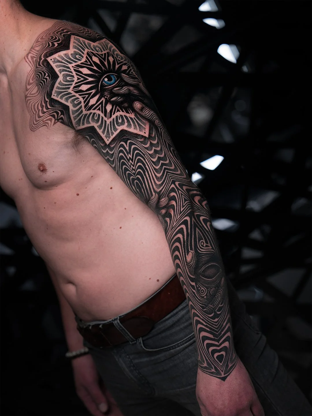 ARM-SLEEVE_05.jpg
