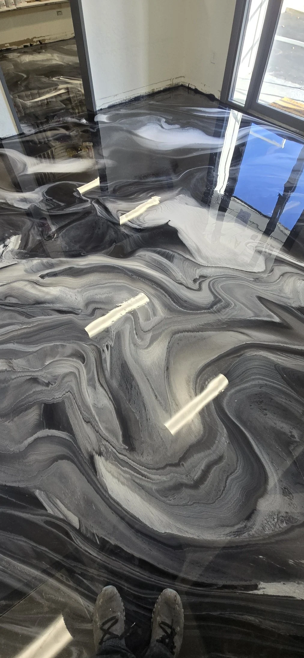 Mettalic/Marble floors.