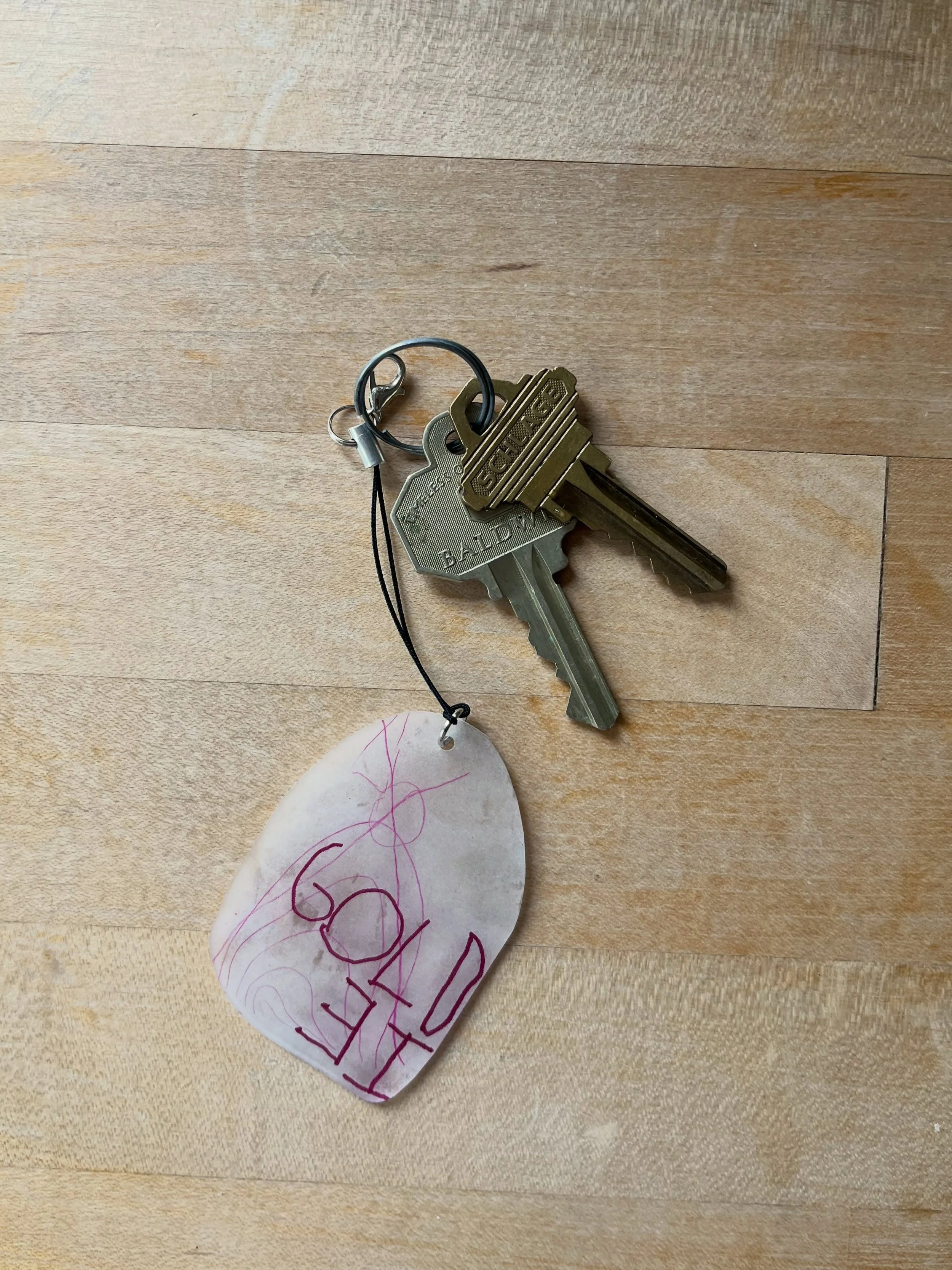Shrinky dink key chains ⚫️ &mdash;> &bull; 
Early childhood art is somehow both precious and disposable. We aim to do projects and that become keepsakes instead of trash. Shrinky dink paper is the perfect medium for this. Memorialize this moment i