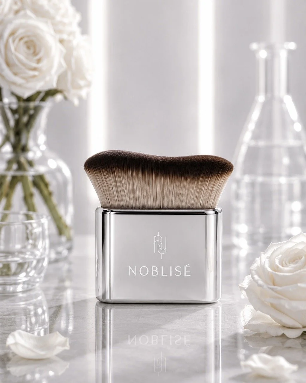 NOBLISÉ Kabuki Brush – Luxus Make-up Pinsel