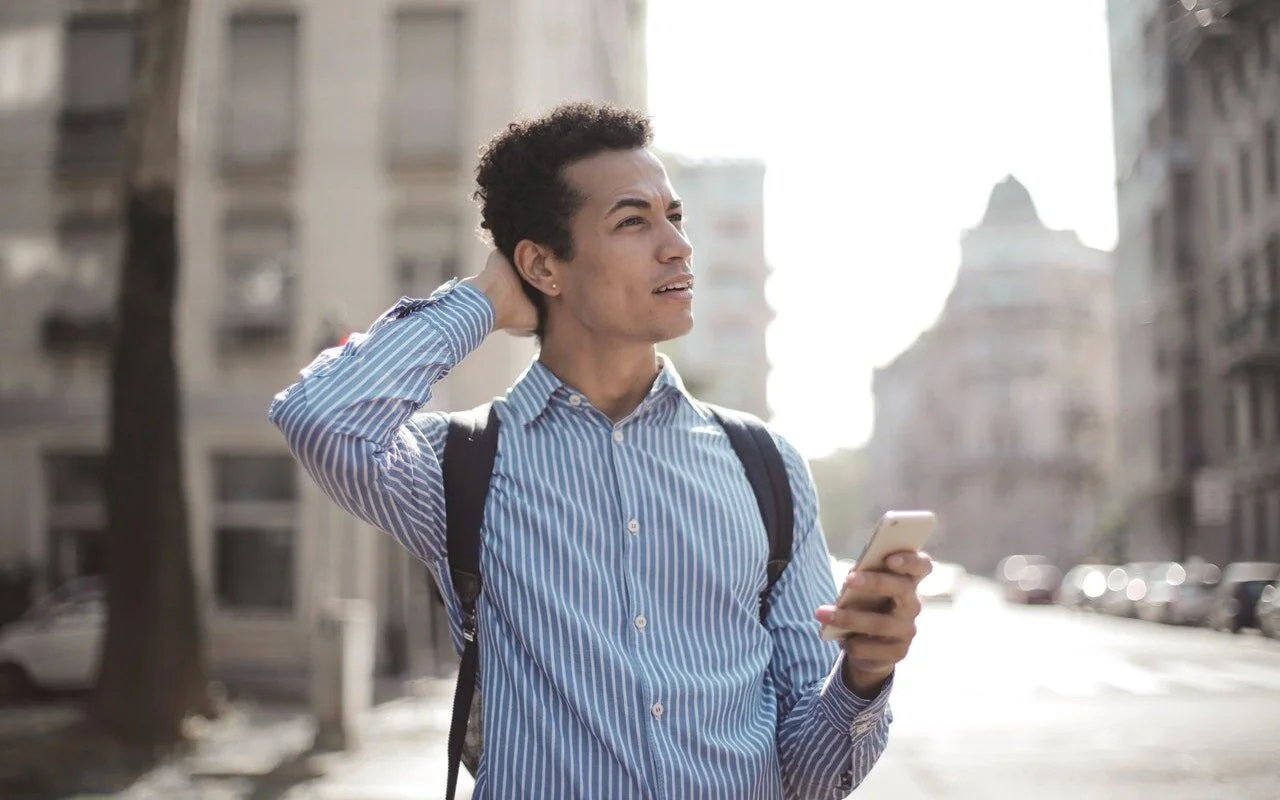 Messages-send-location-photo.jpg