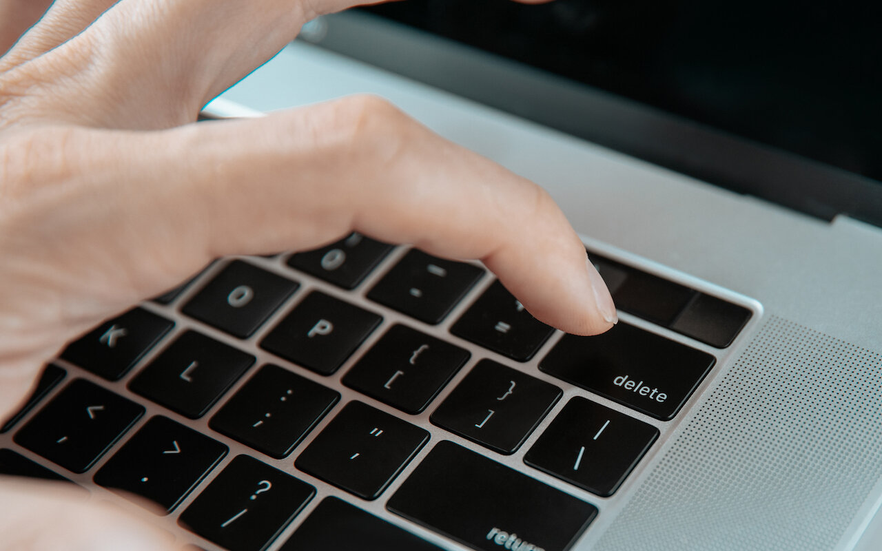 Command-Delete-photo.jpg