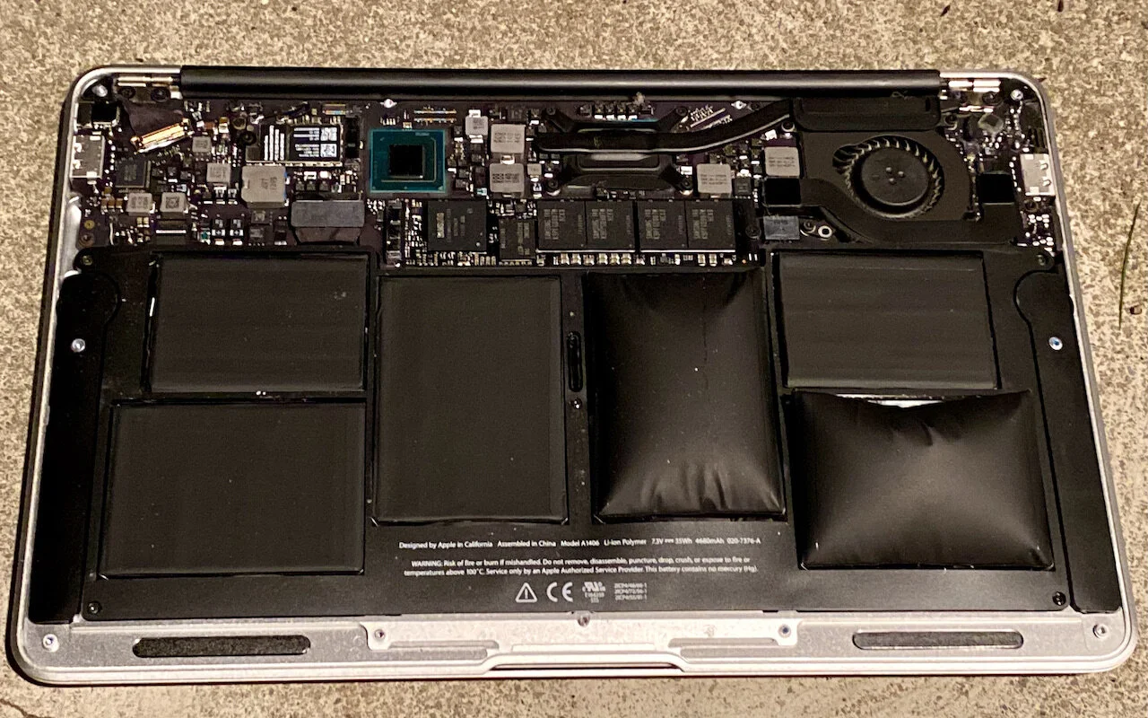 Bulging-battery-MacBook-photo.jpg