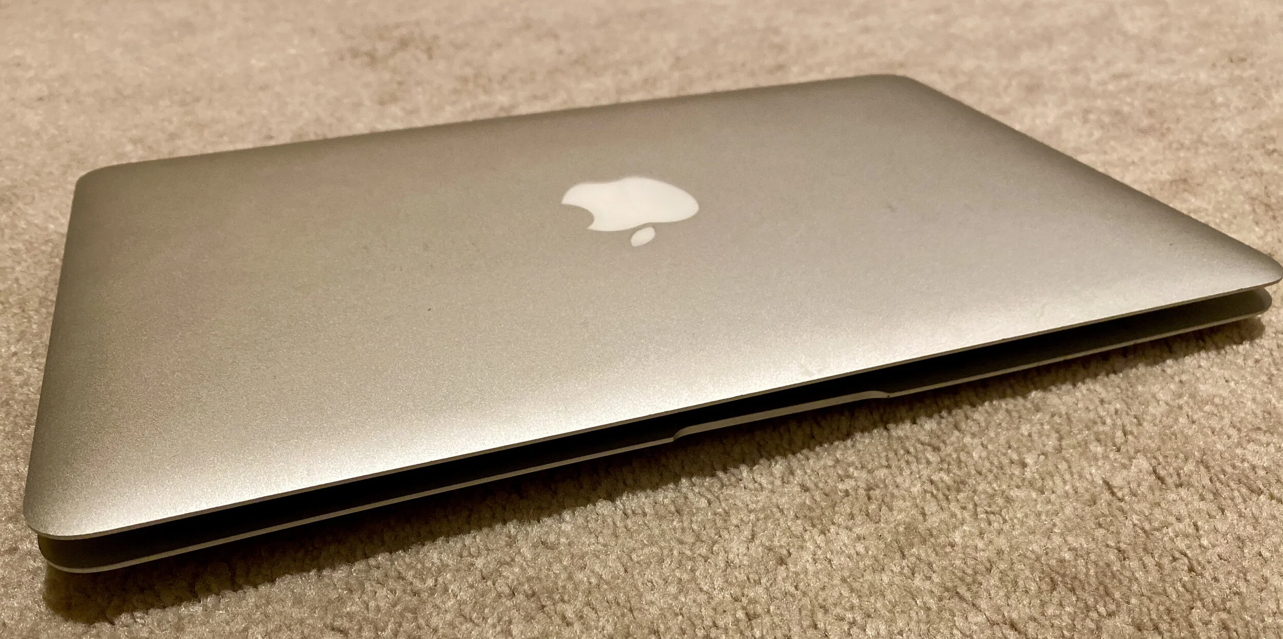 MacBook-11-wont-close.jpg