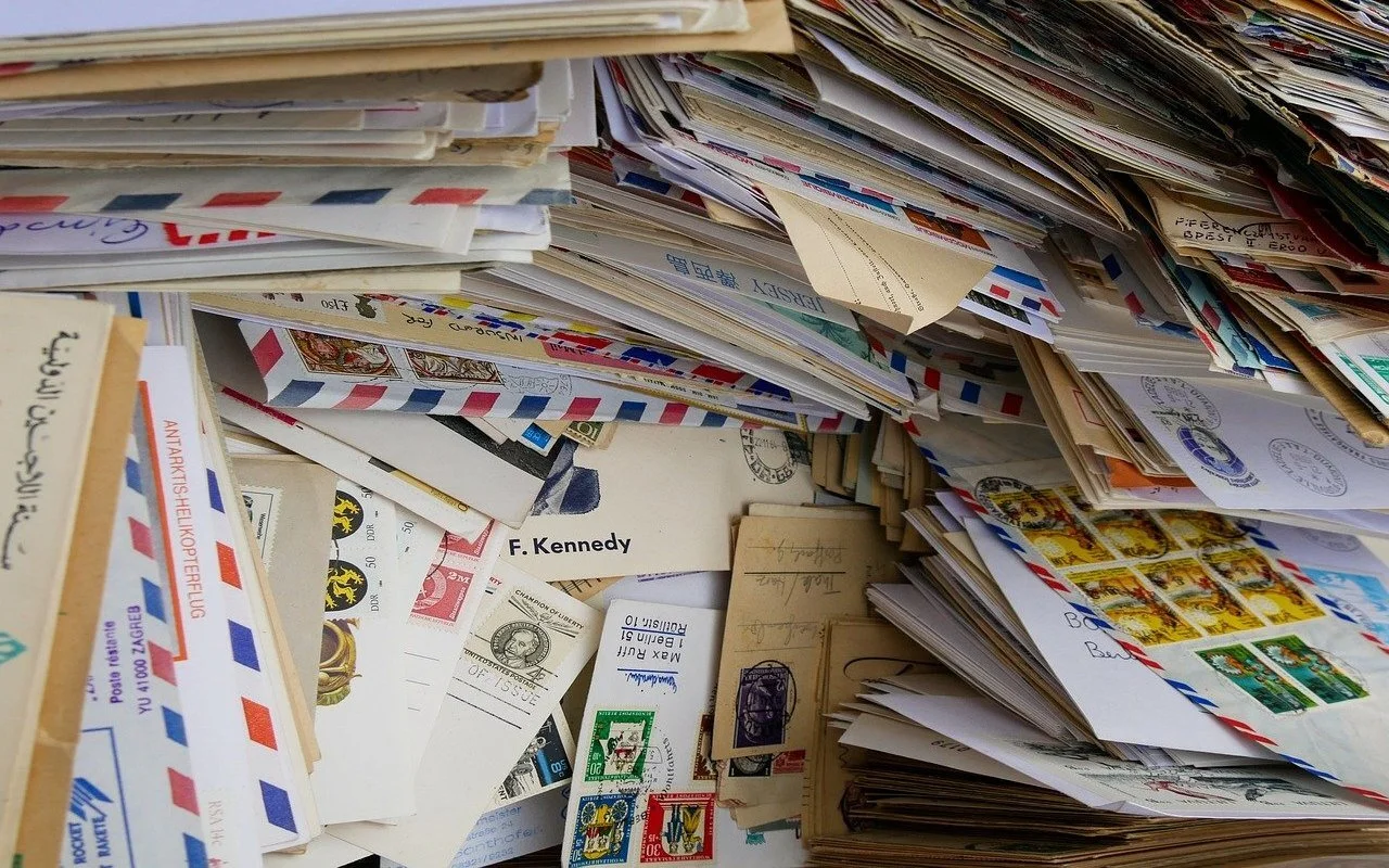 Email-archiving-photo.jpg