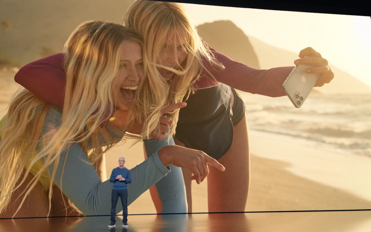 Tim-Cook-Apple-event-photo.jpg