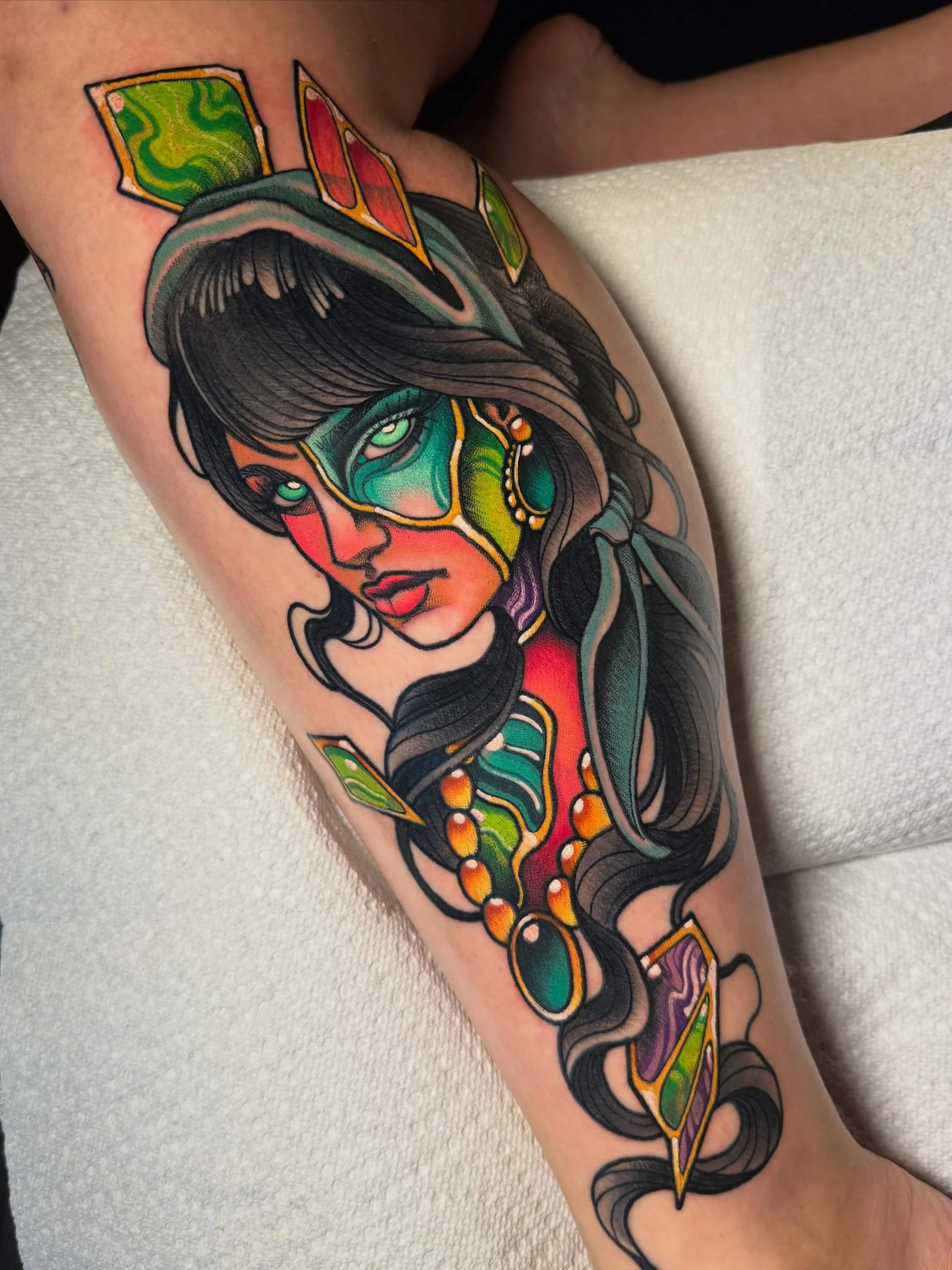 Stained glass lady head! Lines and hair are healed- color is fresh. Thanks for the trust Naomi!!! @iron_heart_tattoo 
&mdash;&mdash;&mdash;&mdash;&mdash;&mdash;
#iowatattooartist #tattoo #illustration #neotraditional #tattooartist