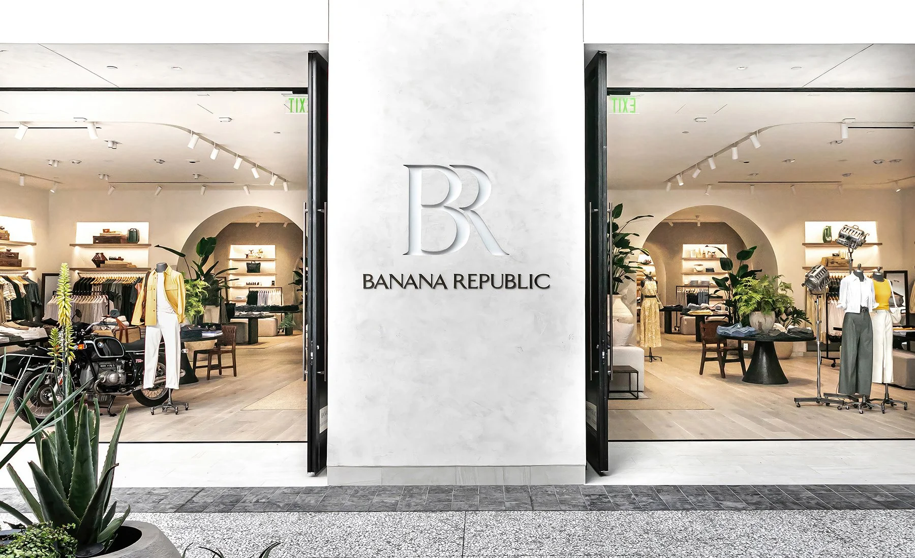 Banana Republic