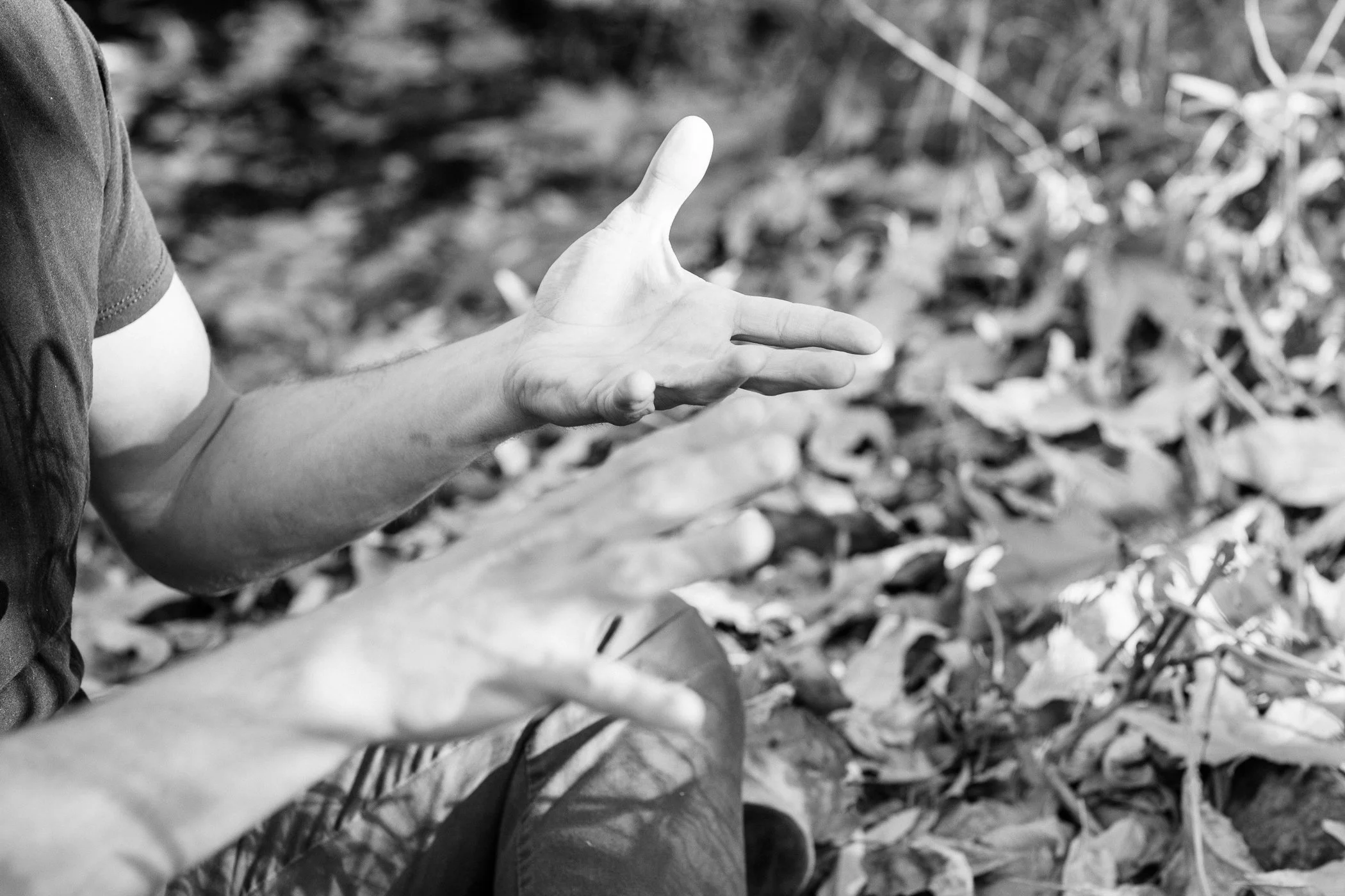 hands, massage, black and white