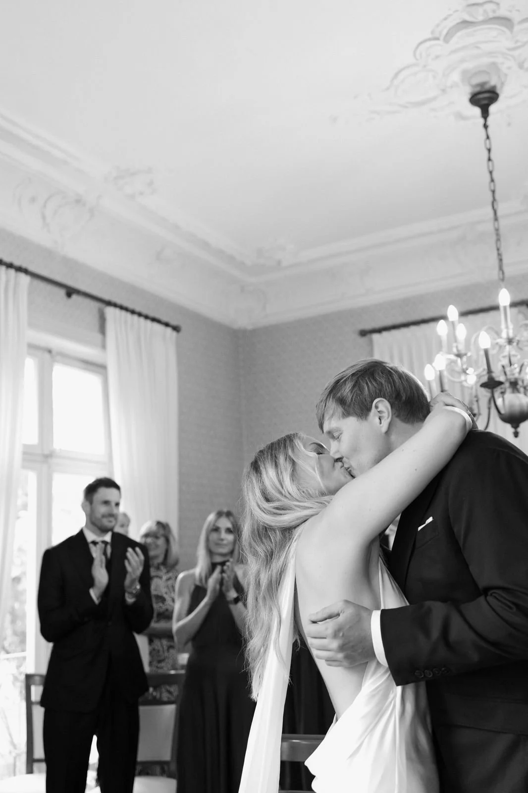 trauung-kuss-hamburg-valeska-weddings.jpg