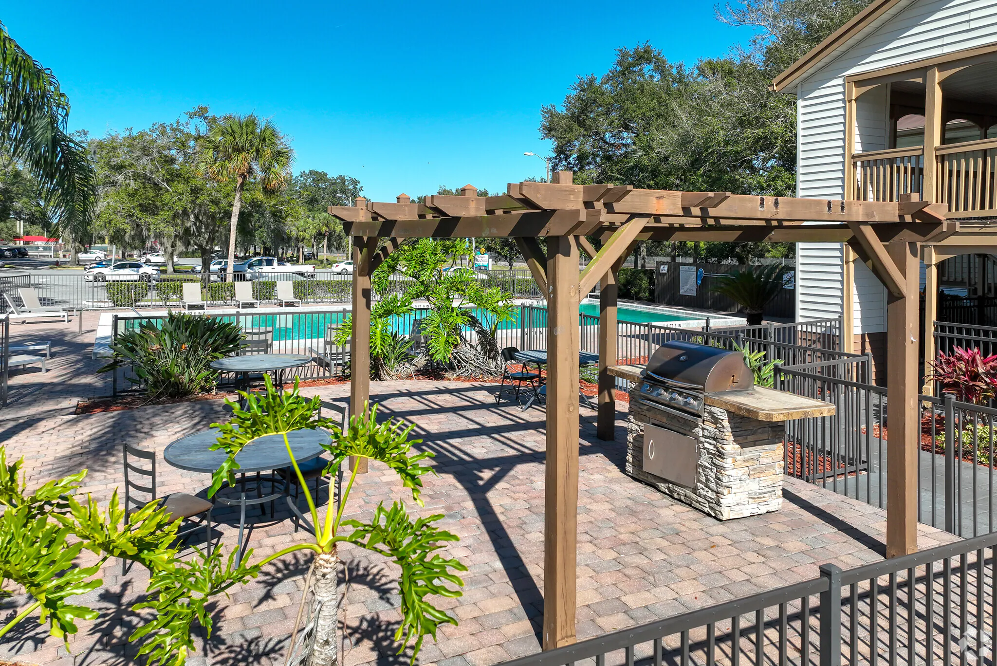 goldelm-at-charter-pointe-altamonte-springs-fl-pool-area-near-clubhouse - Copy.png