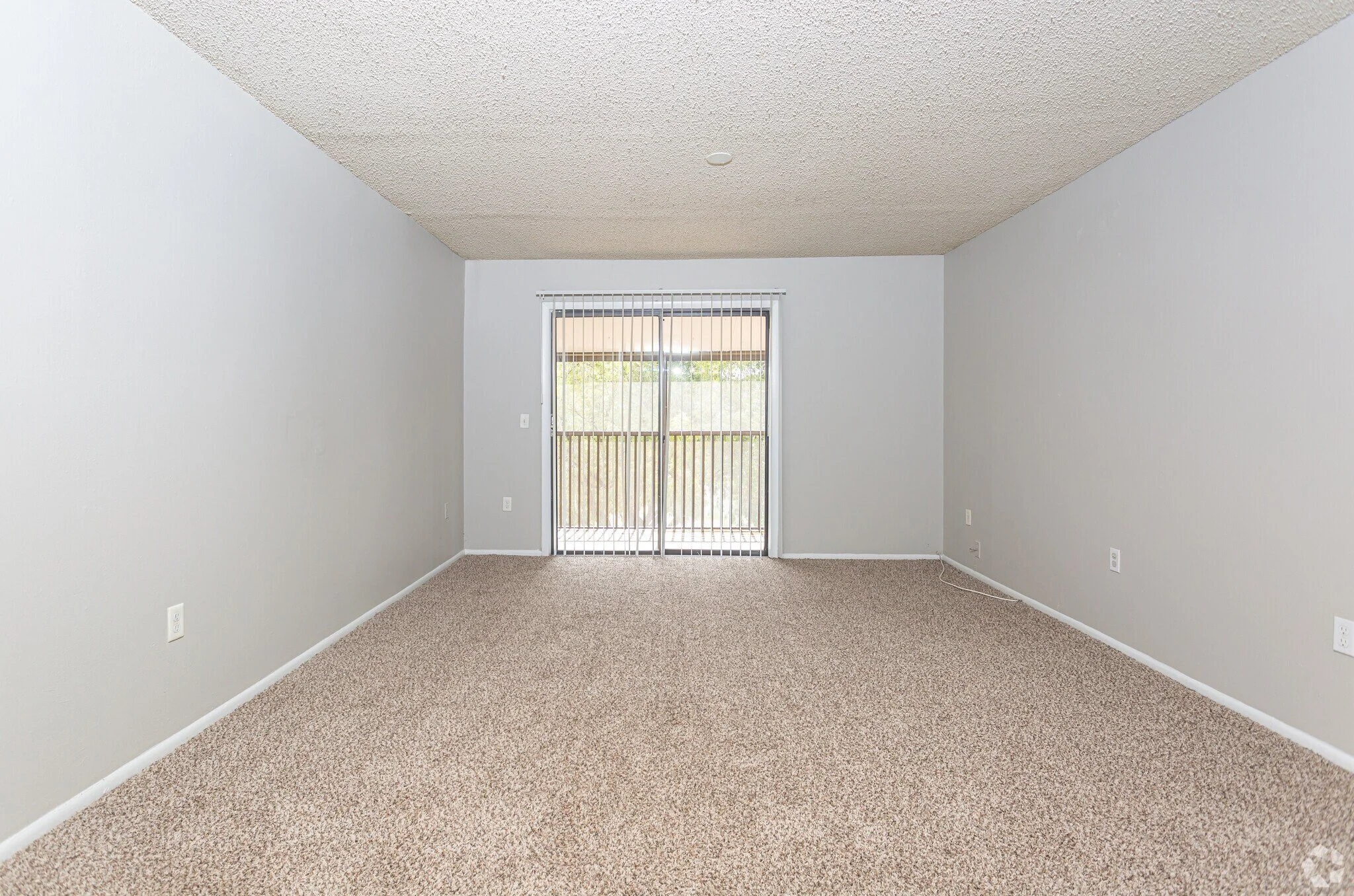 goldelm-at-charter-pointe-altamonte-springs-fl-1br-1ba---800-sf (3) - Copy.jpg