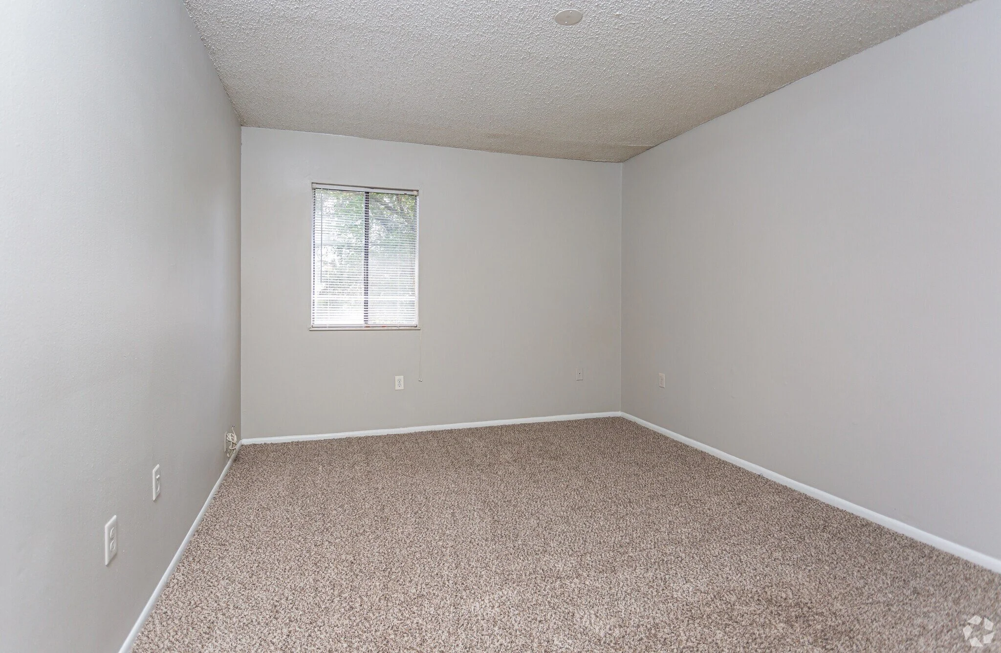 goldelm-at-charter-pointe-altamonte-springs-fl-1br-1ba---800-sf (1) - Copy.jpg