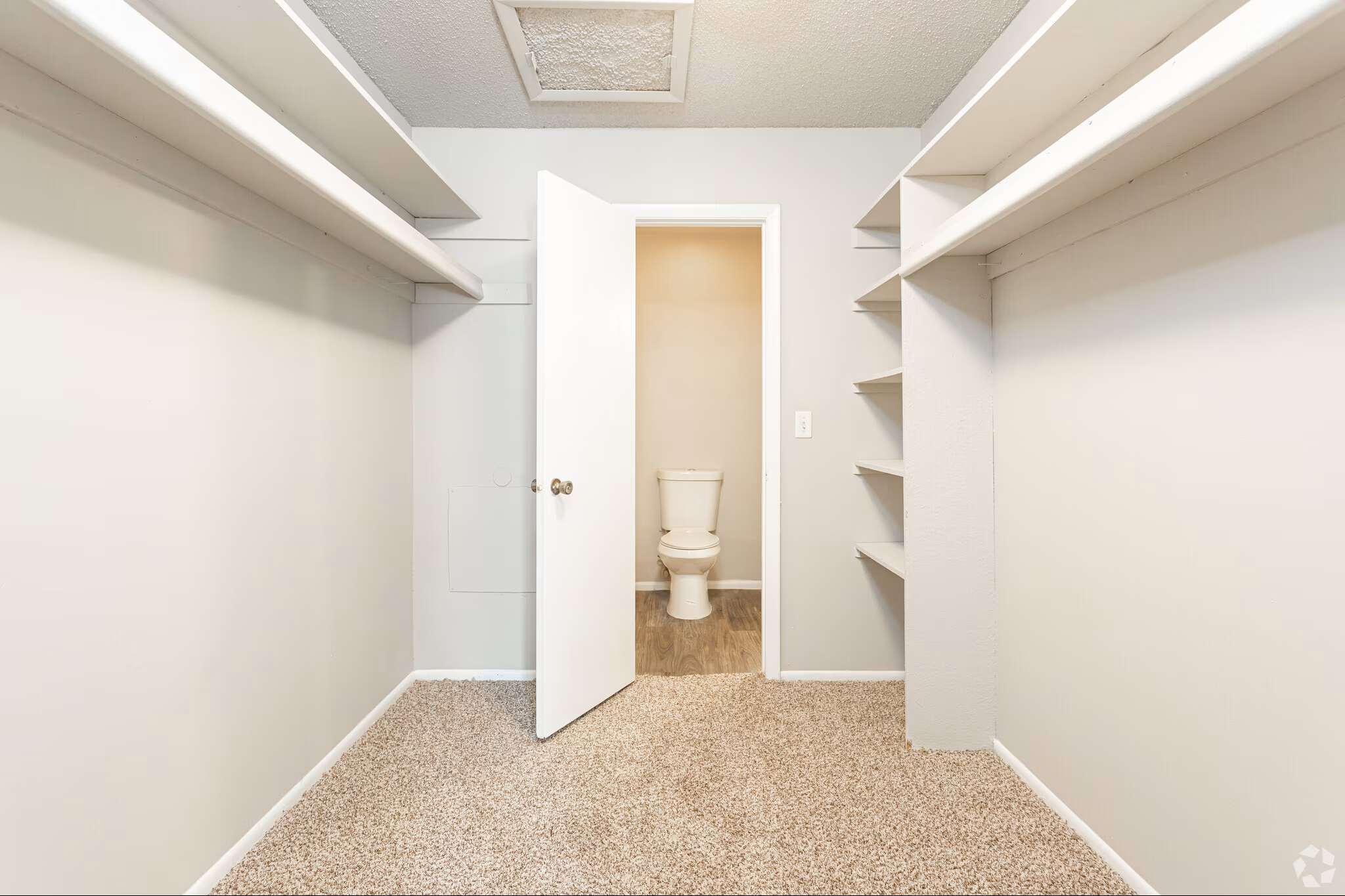 goldelm-at-charter-pointe-altamonte-springs-fl-1br-1ba---800-sf (2) - Copy.png