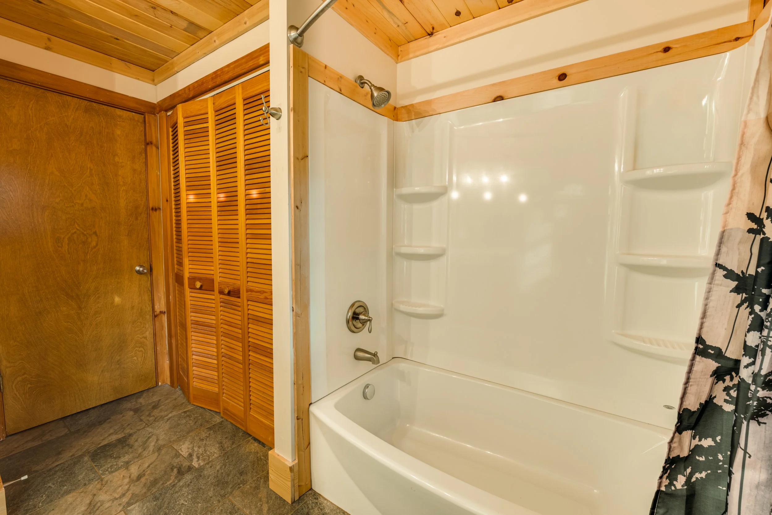 The Lodge-27.jpg