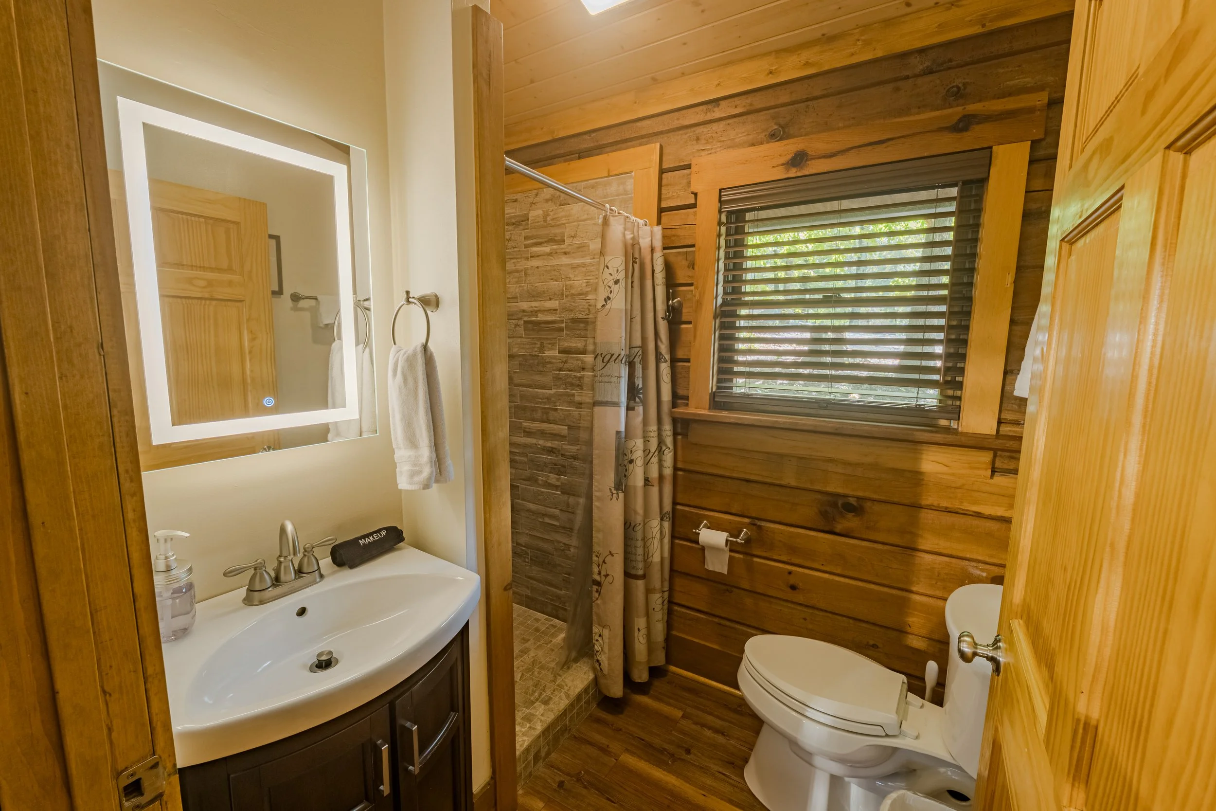 The Cabin-07.jpg
