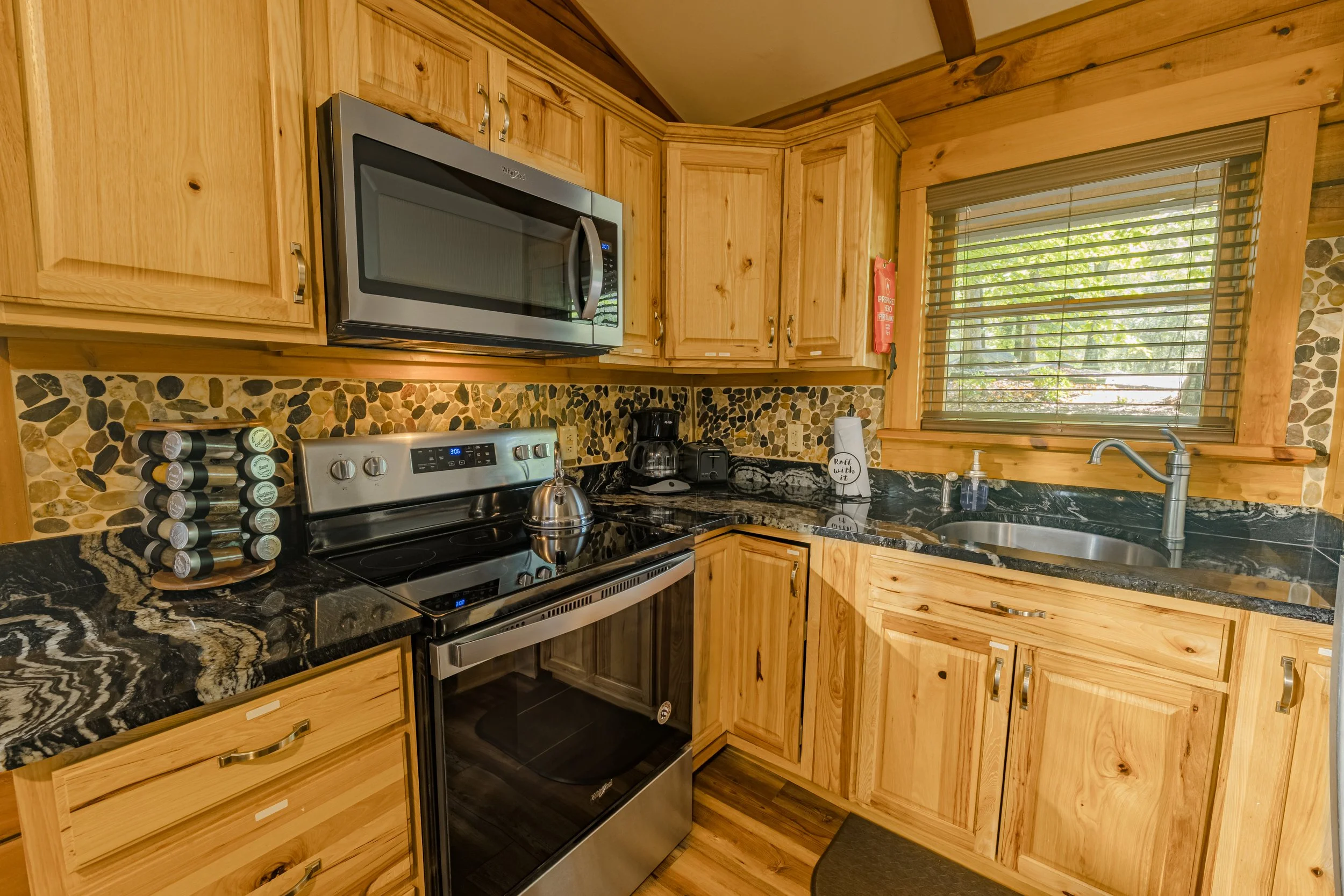 The Cabin-05.jpg