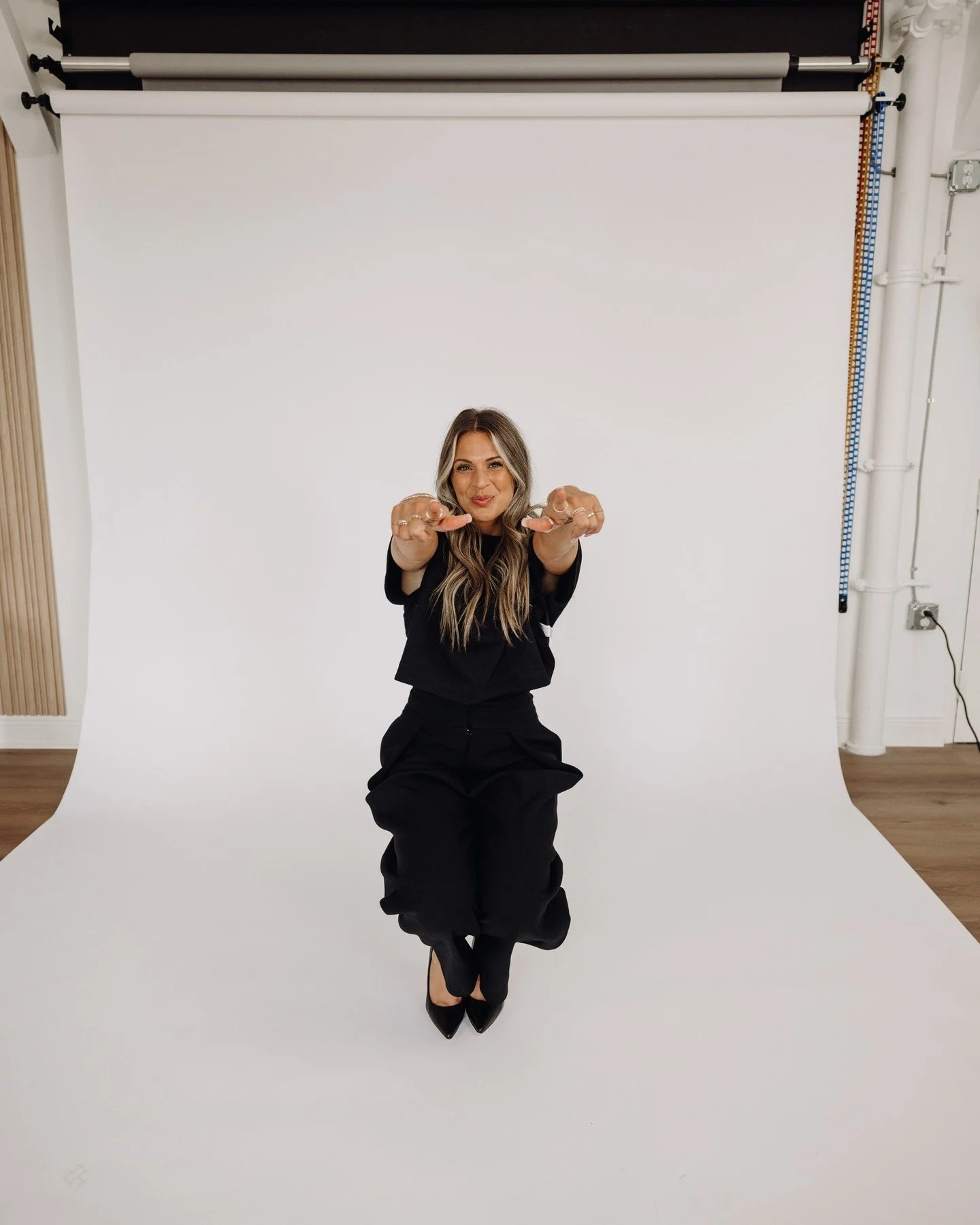 Hi, I&rsquo;m Liv &mdash; the Liv behind Planned by Liv ☺︎

I&rsquo;ve spent the last 6+ years professionally creating events from pretty much every side of the industry. Why is that unique? I haven&rsquo;t only been the planner &mdash; I&rsquo;ve al