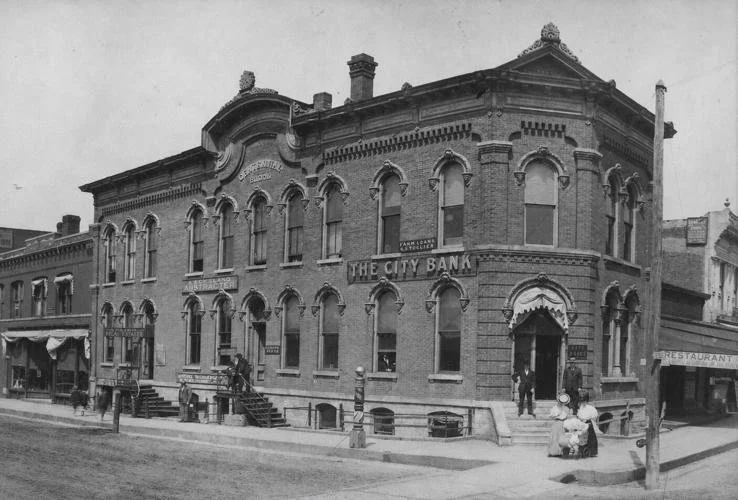 1876 photo of Centennial Block.
