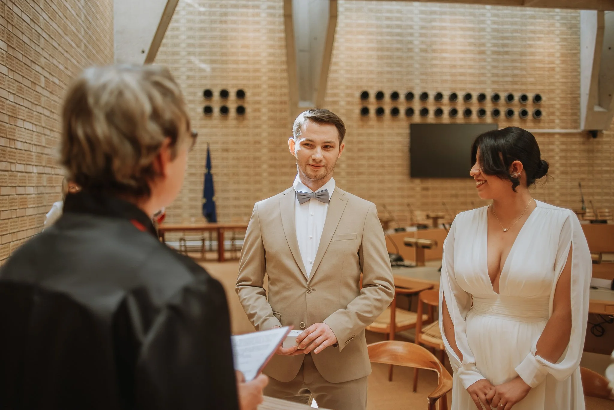 maria&alex-roskilde-cityhall-elopement-14.jpg
