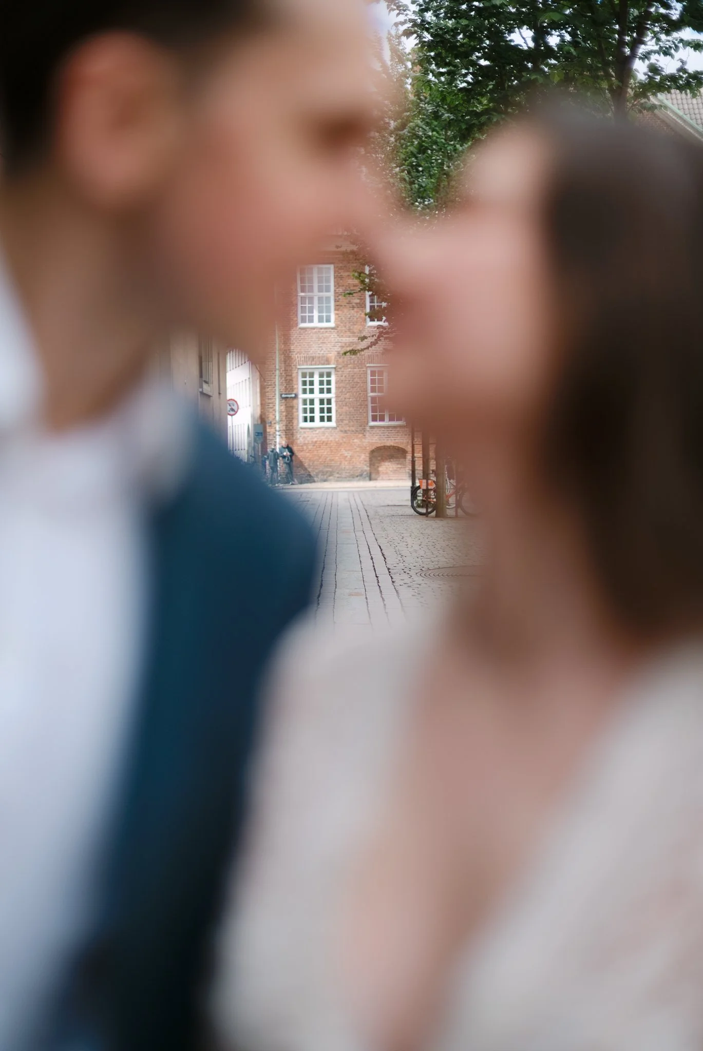 Claudia&Falconweb-2.jpg